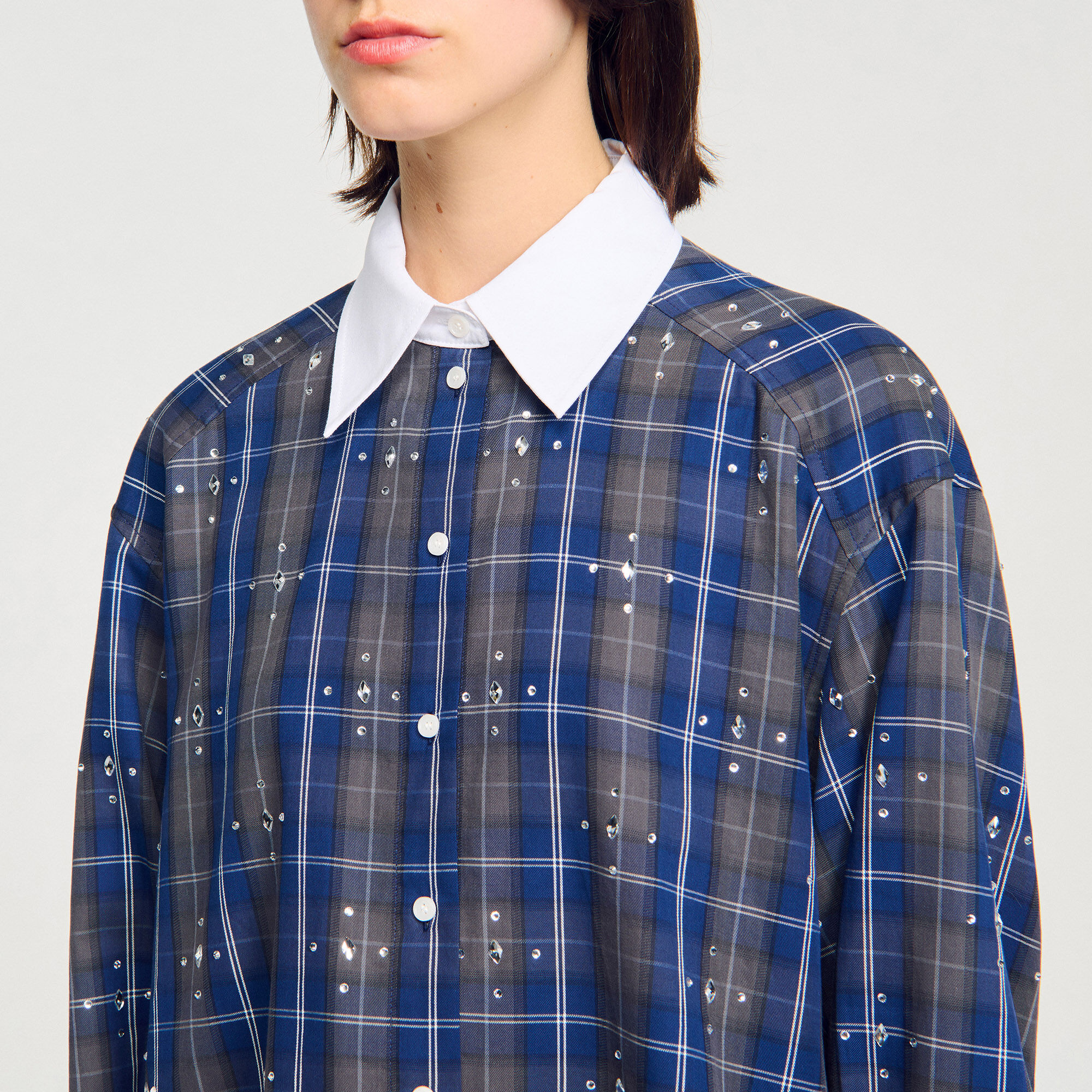 Camisa de cuello con cuadros de cristales