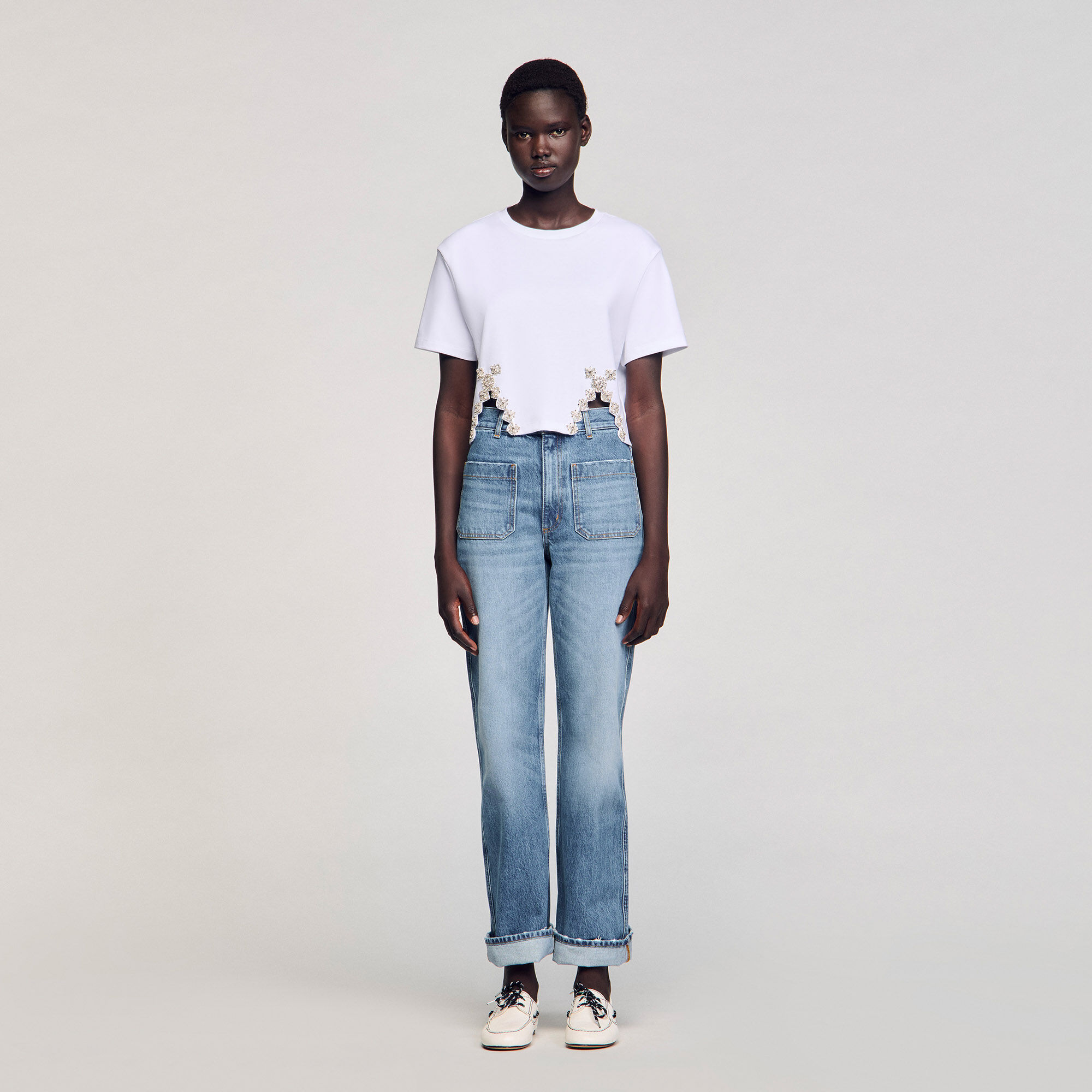 Top corto con lentejuelas