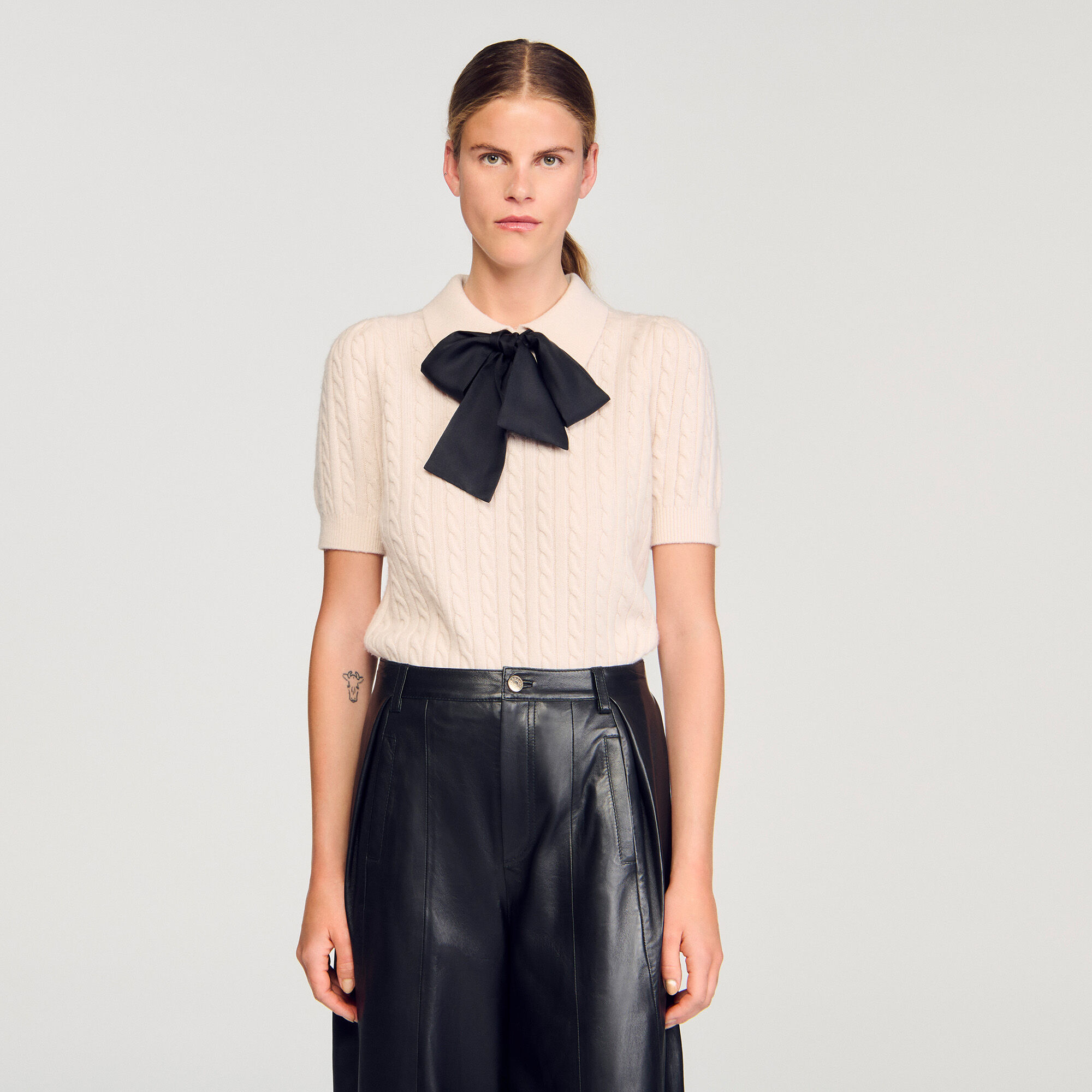 Sweater de punto con cuello polo