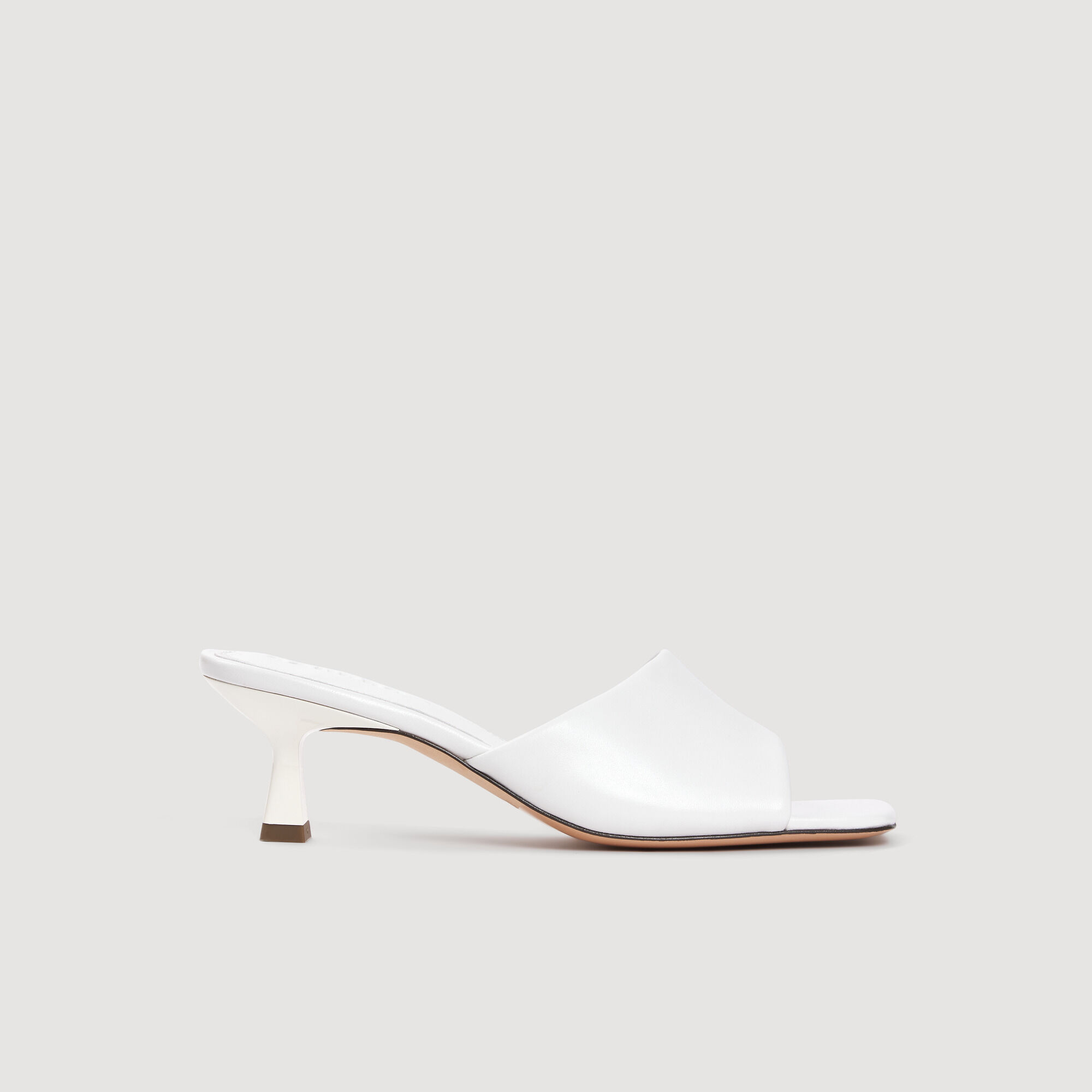 Mocasines de cuero liso con tacón