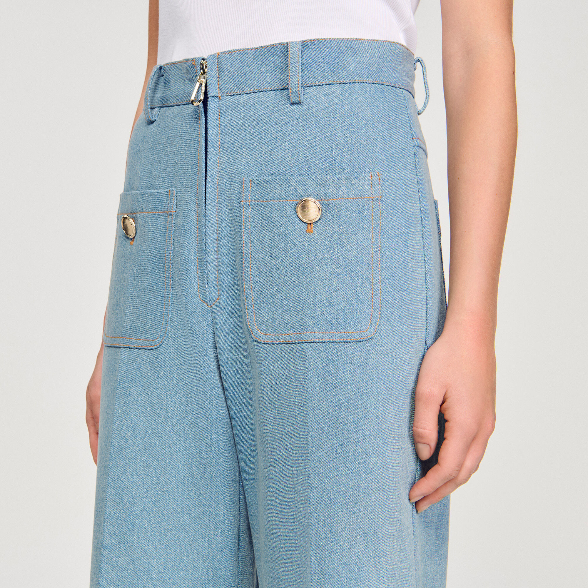 Pantalones vaqueros de cintura alta con piernas anchas desgastadas