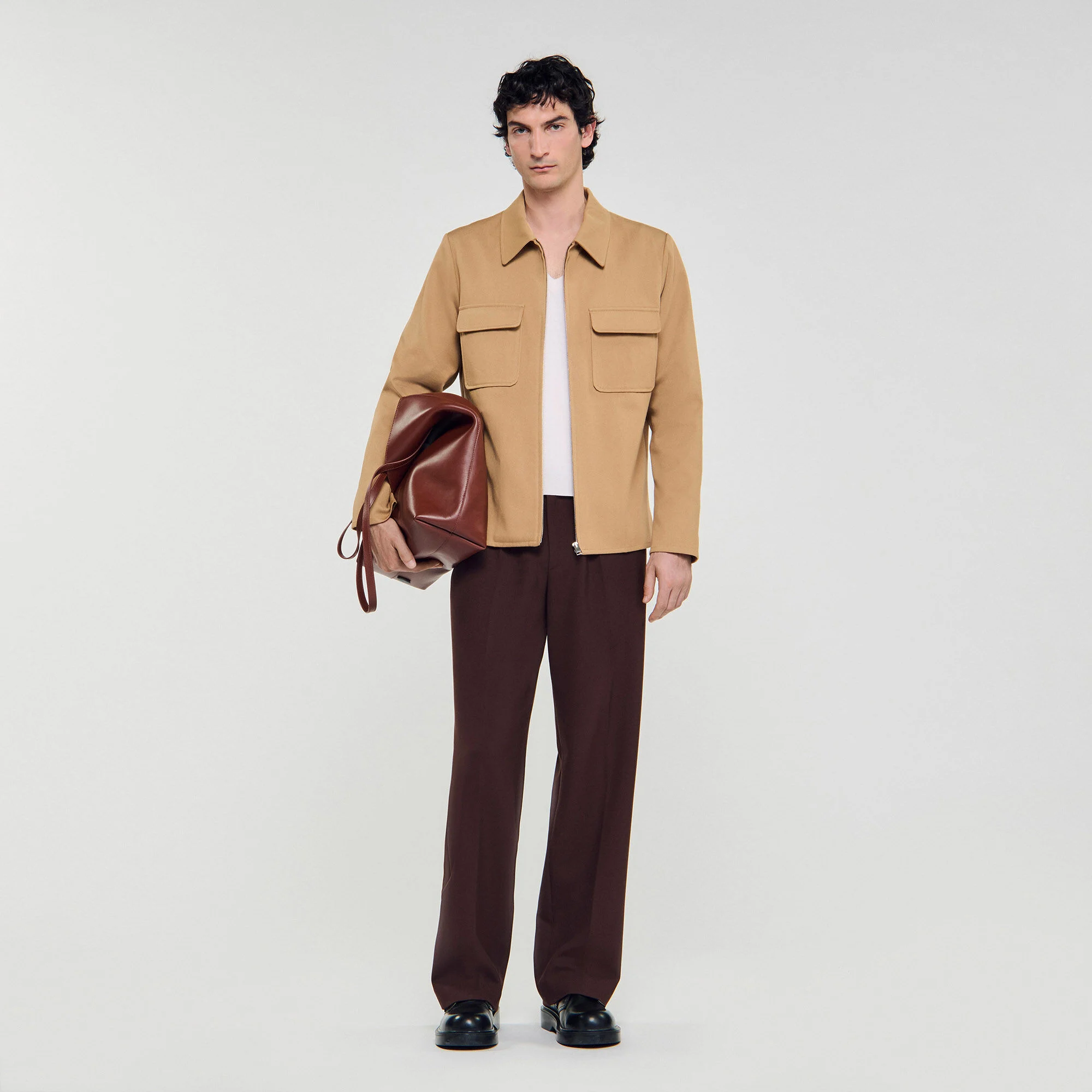 Chaqueta con bolsillos y cremallera