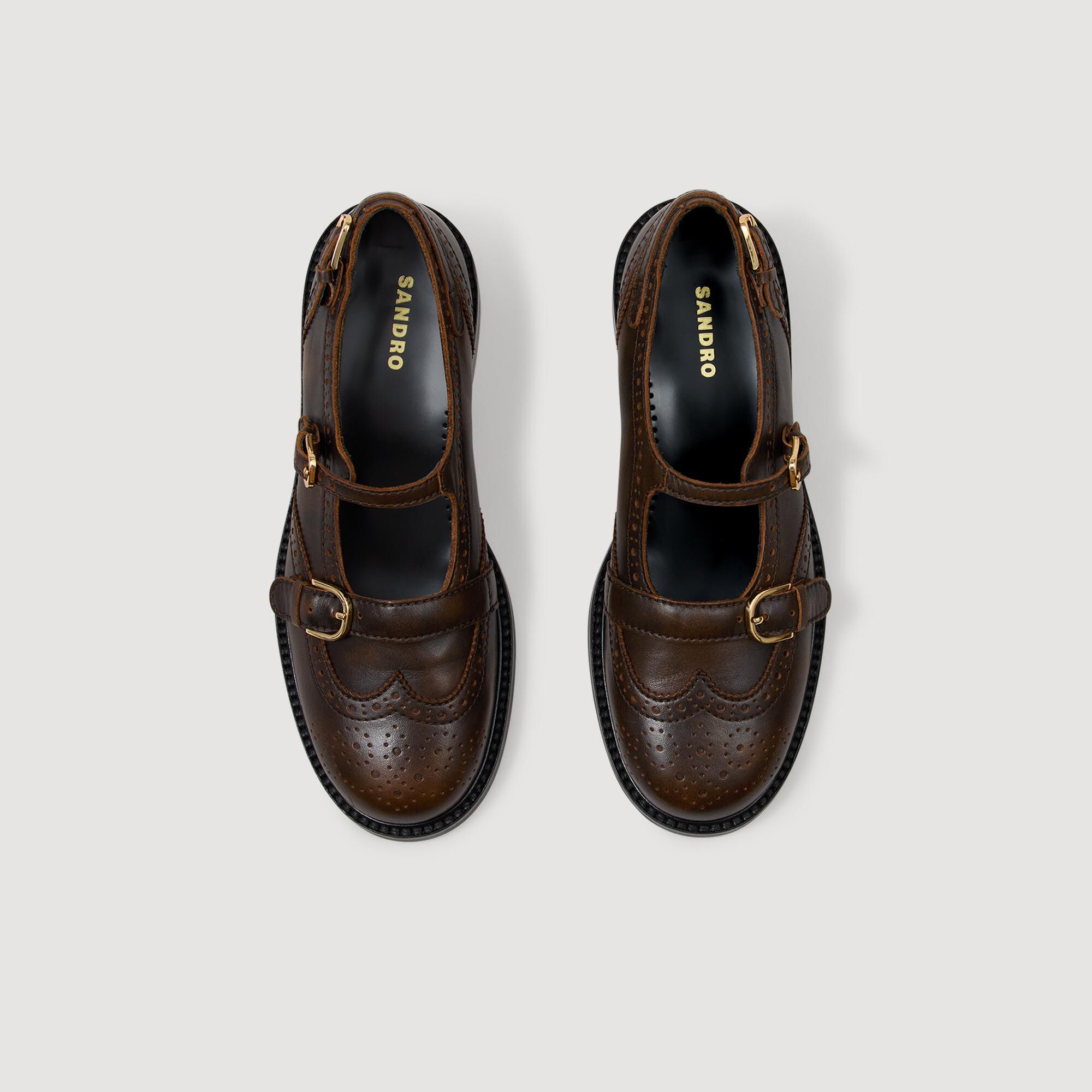 Zapatillas Mary Jane con múltiples hebillas