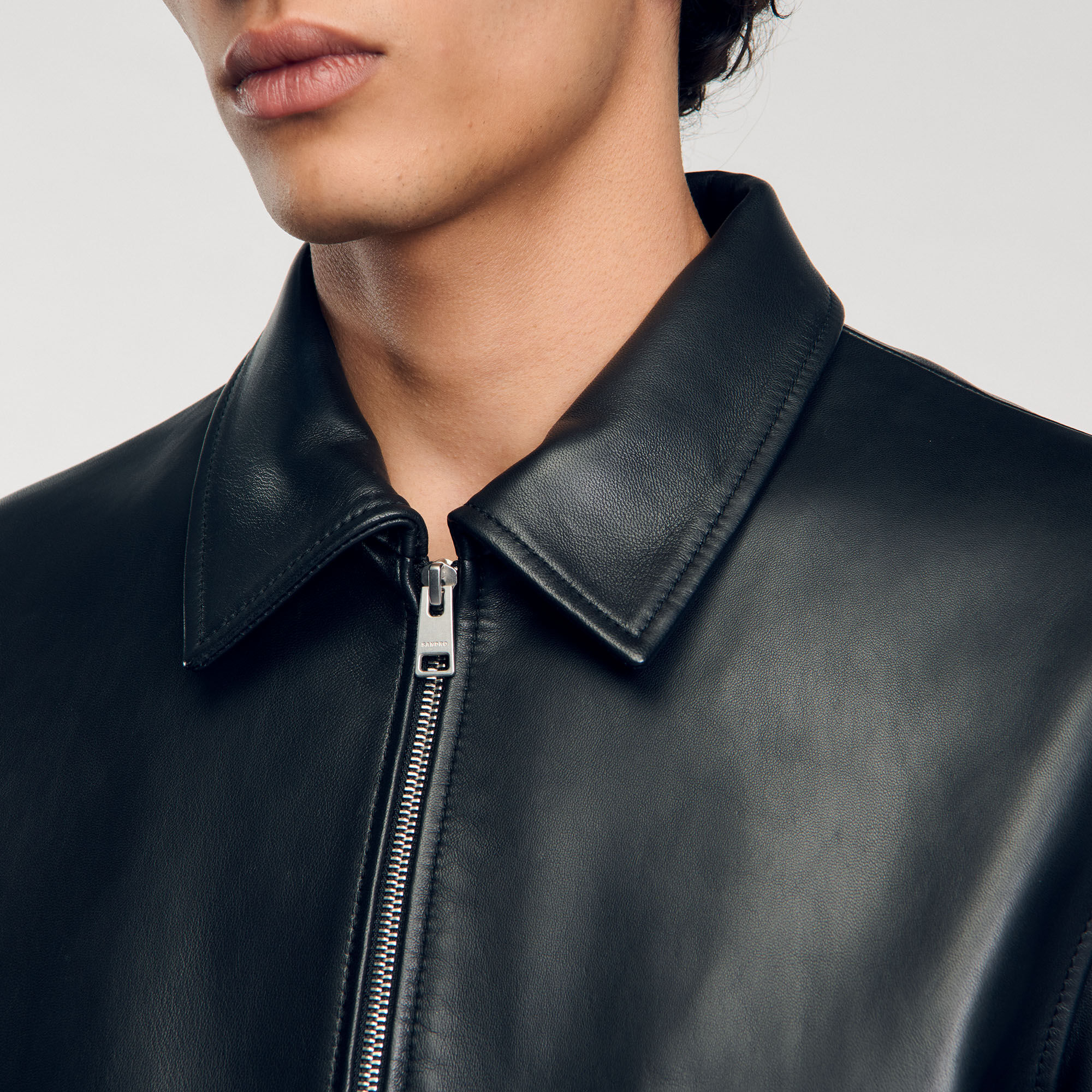 Chaqueta de cuero lisa