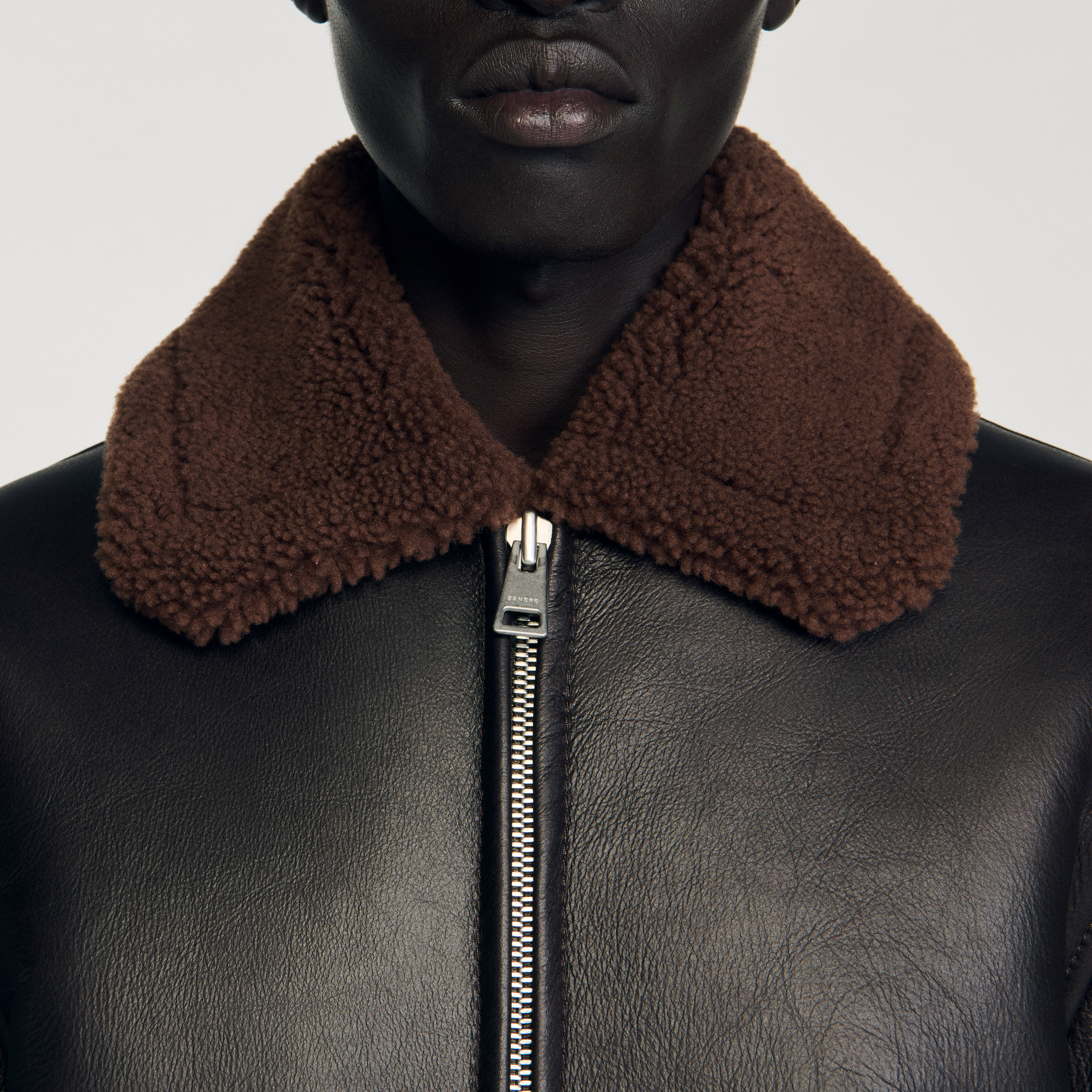 Chaqueta de cuero al revés
