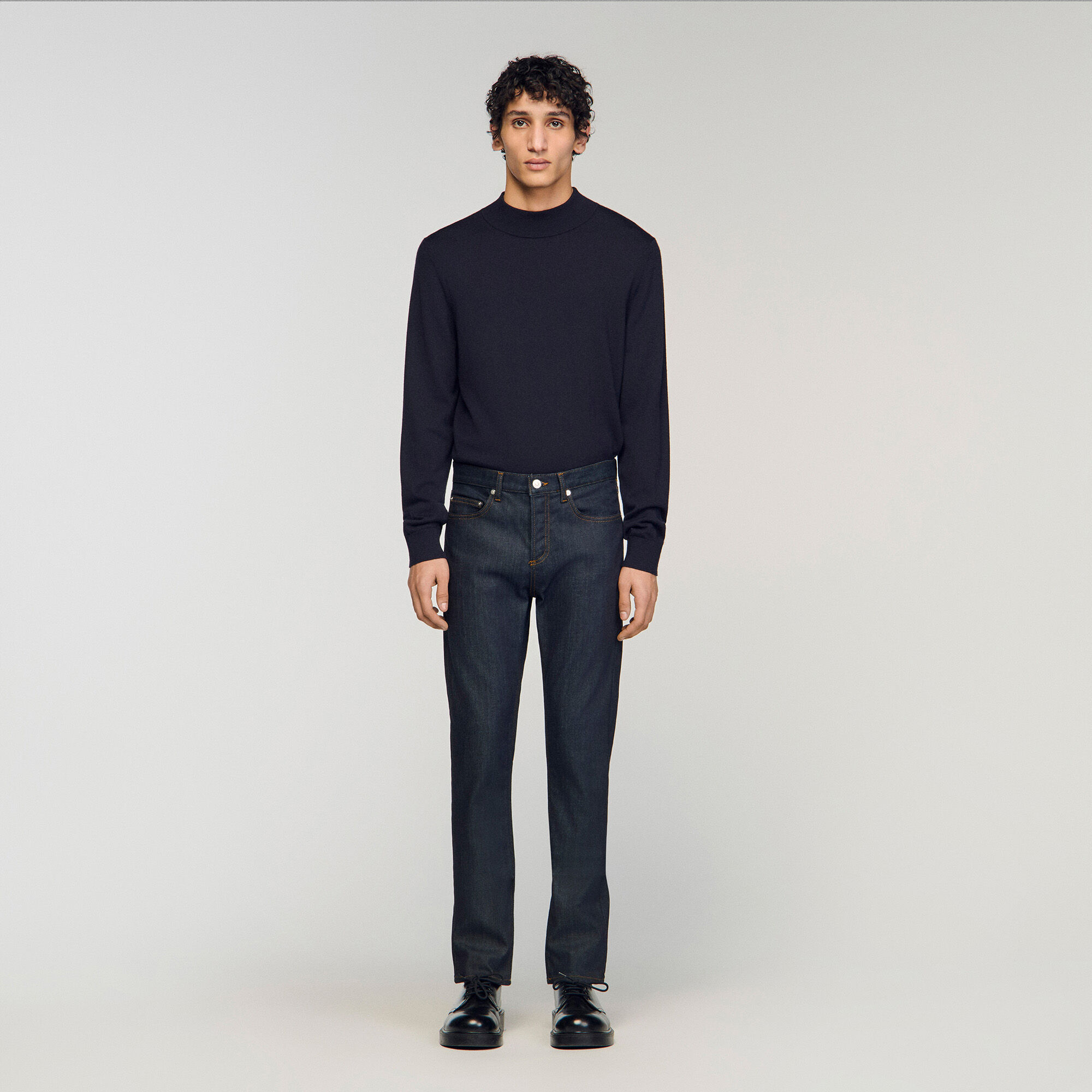 Pantalones vaqueros rectos ajustados