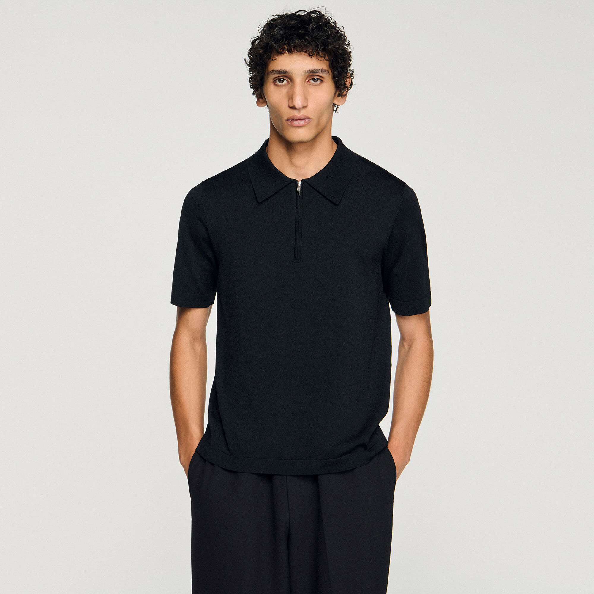 Camiseta de punto con cuello de cremallera