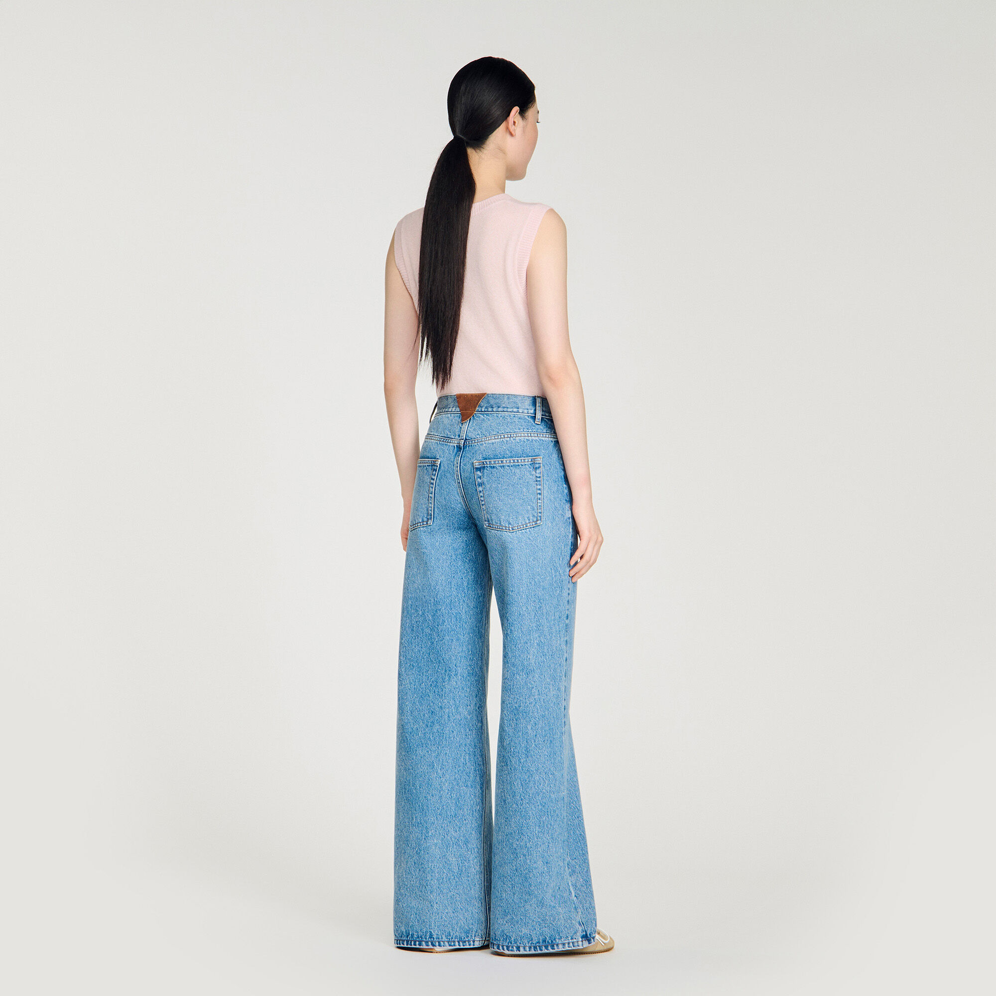 Pantalones vaqueros de pierna recta con desgaste