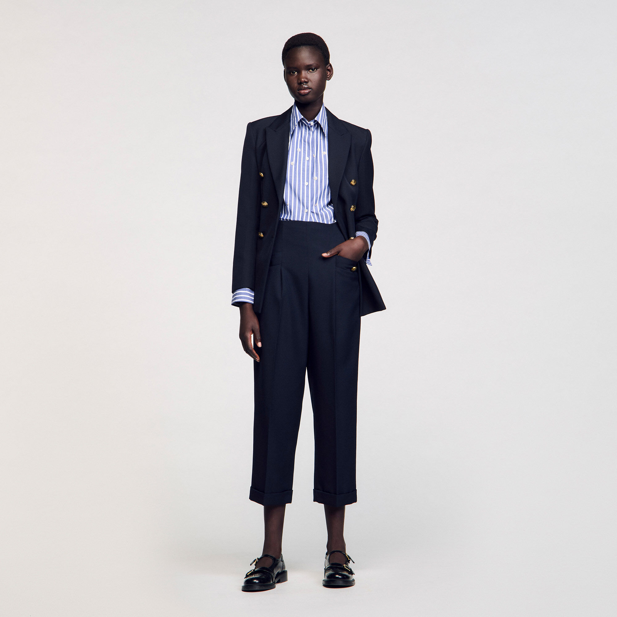 Pantalones de pierna ancha