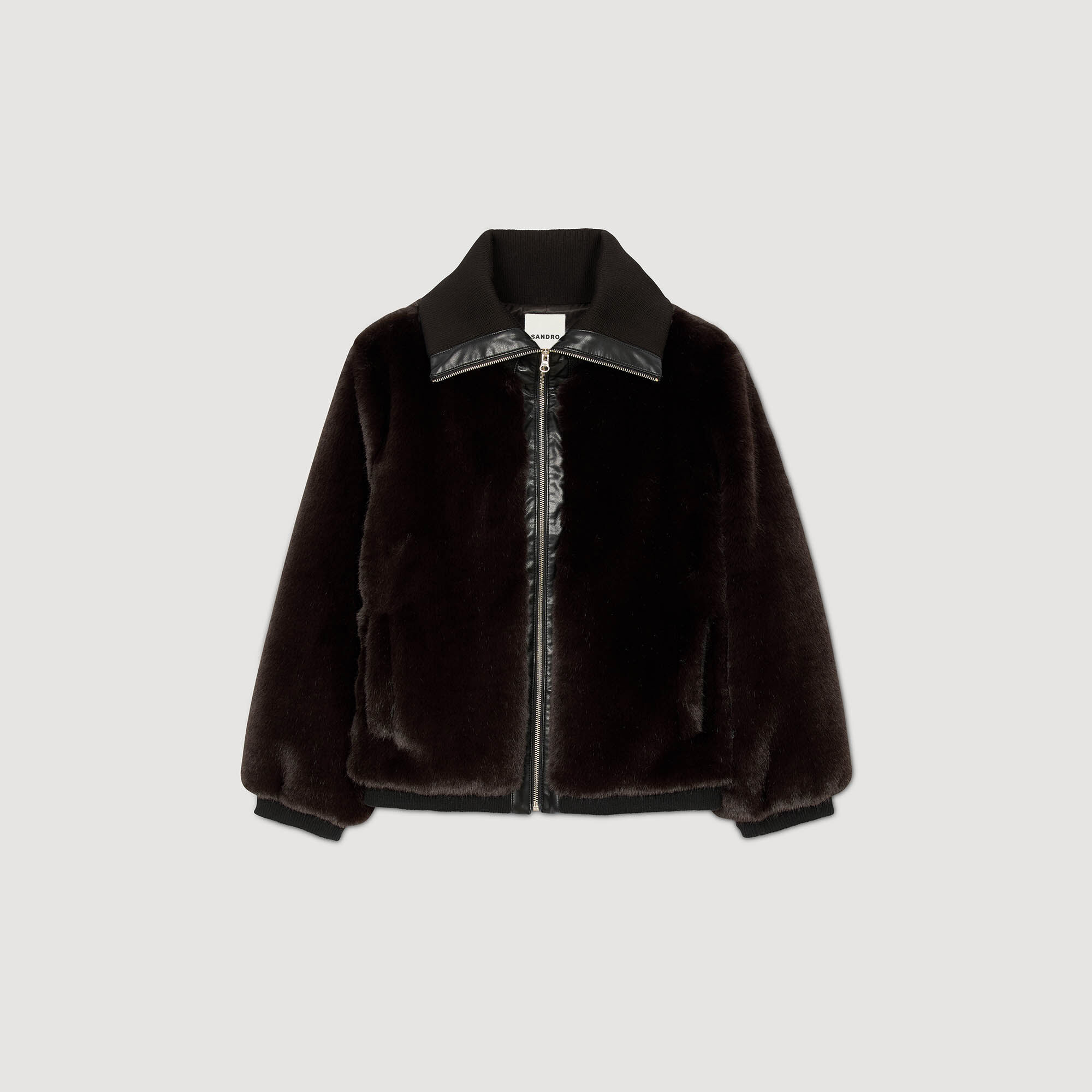 Chaqueta corta de piel sintética