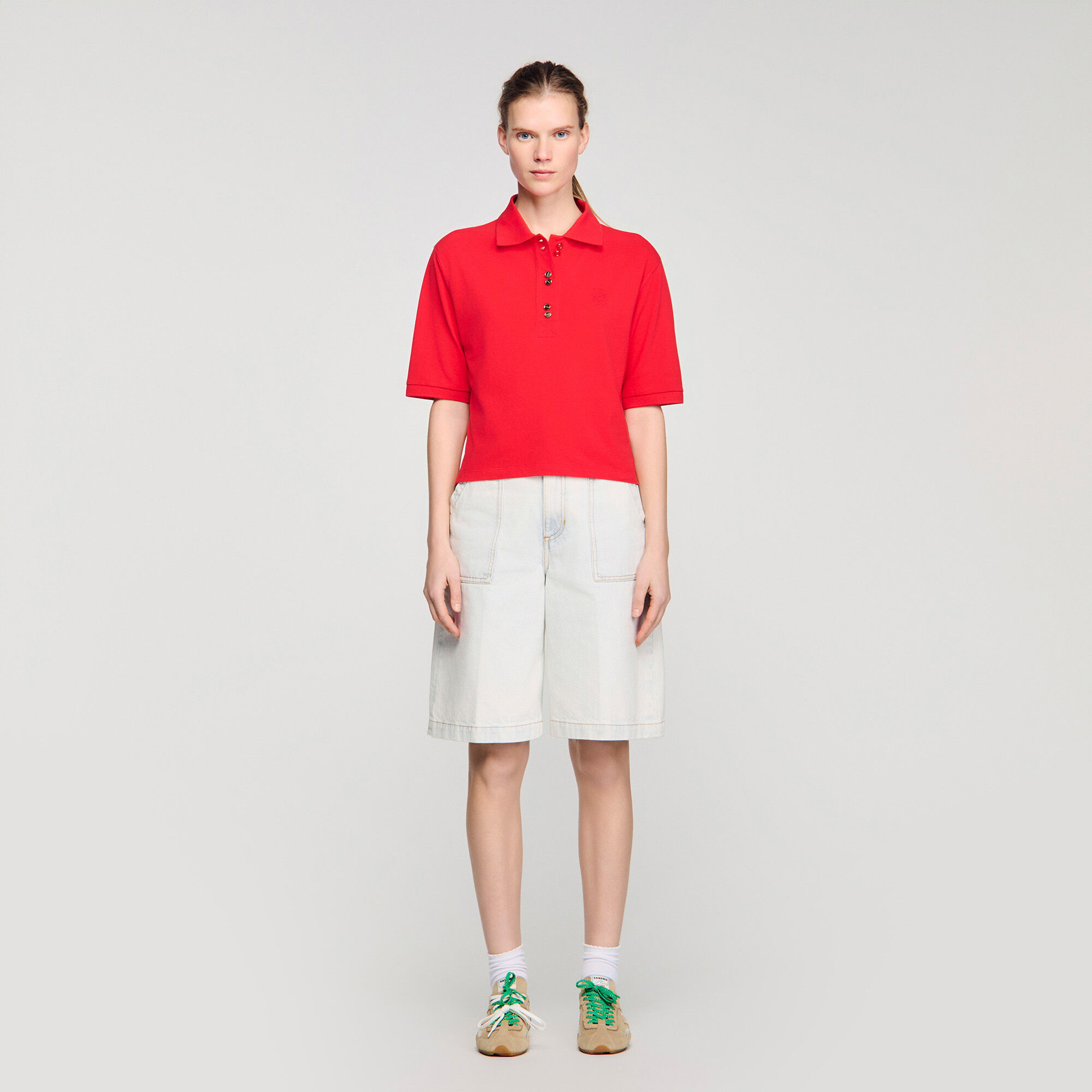 Camiseta polo con botones elegante