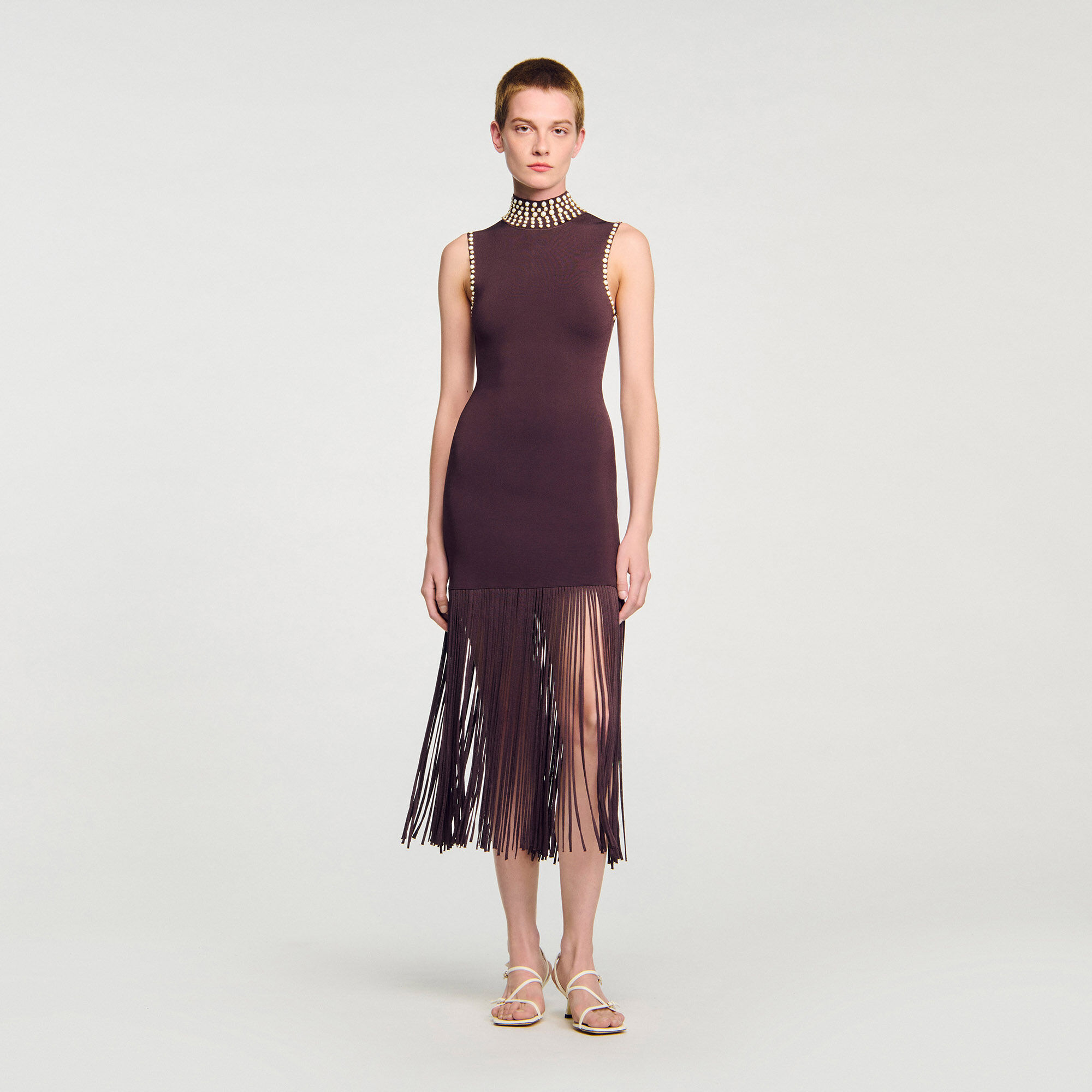 Vestido midi de punto con flecos