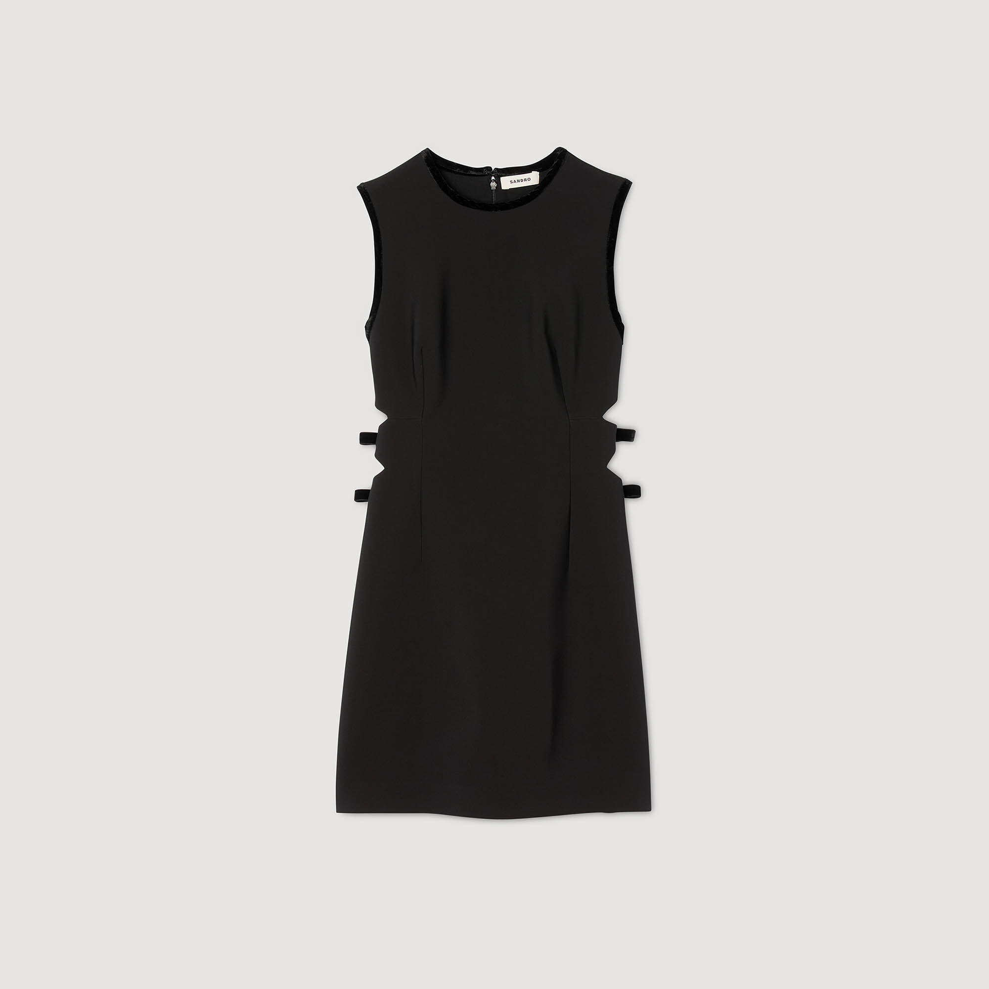Vestido mini con aberturas