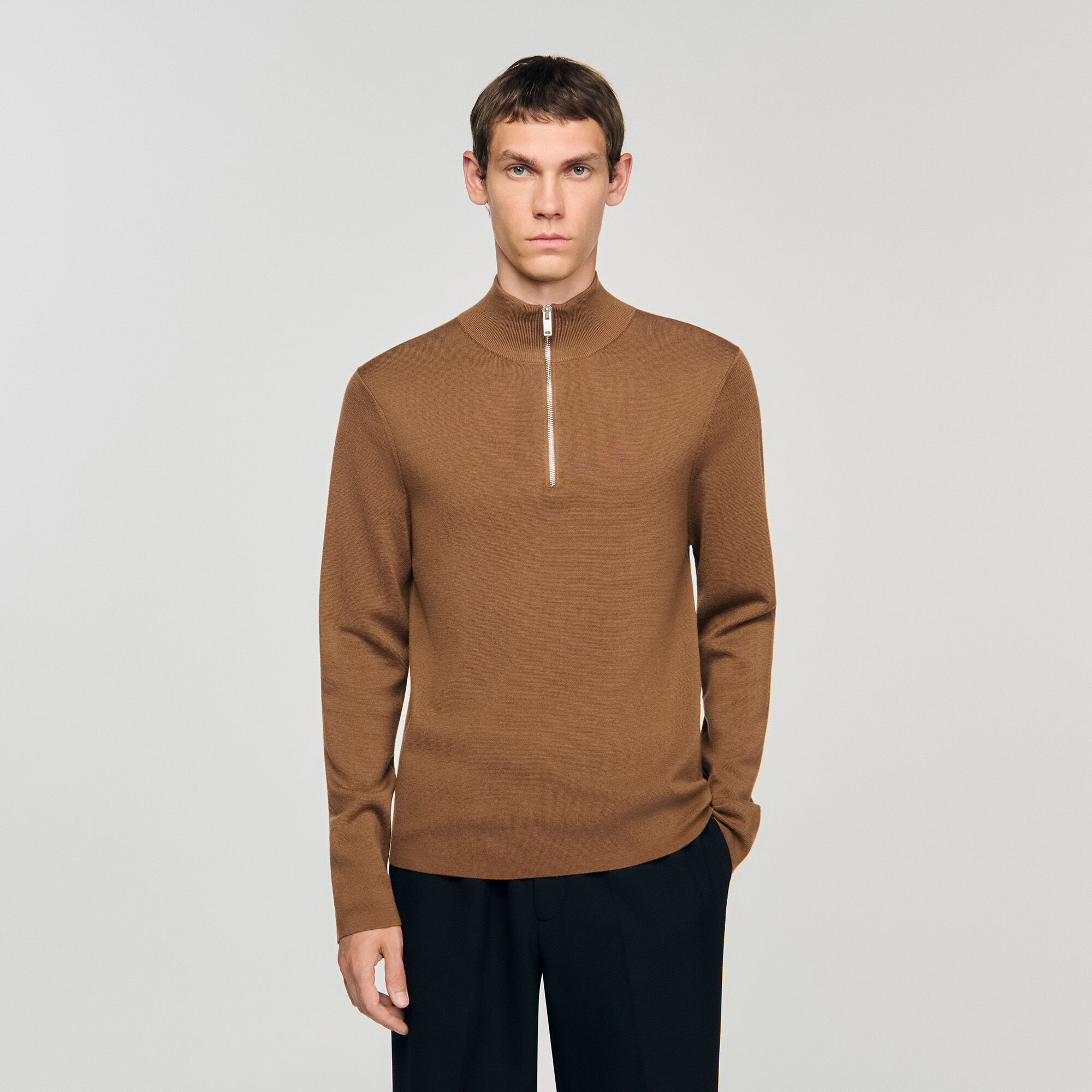 Sudadera de lana con cuello de cremallera