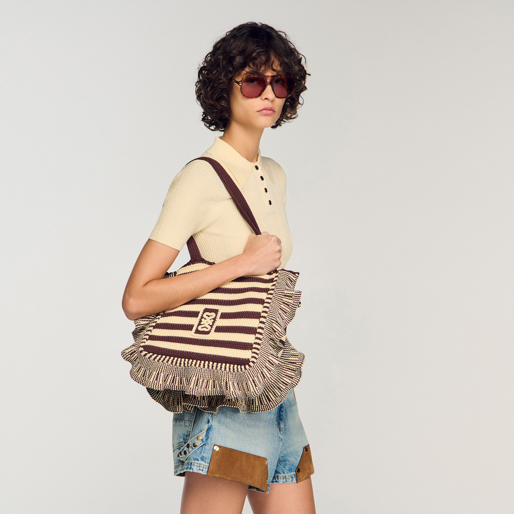 Bolso de ganchillo con rayas