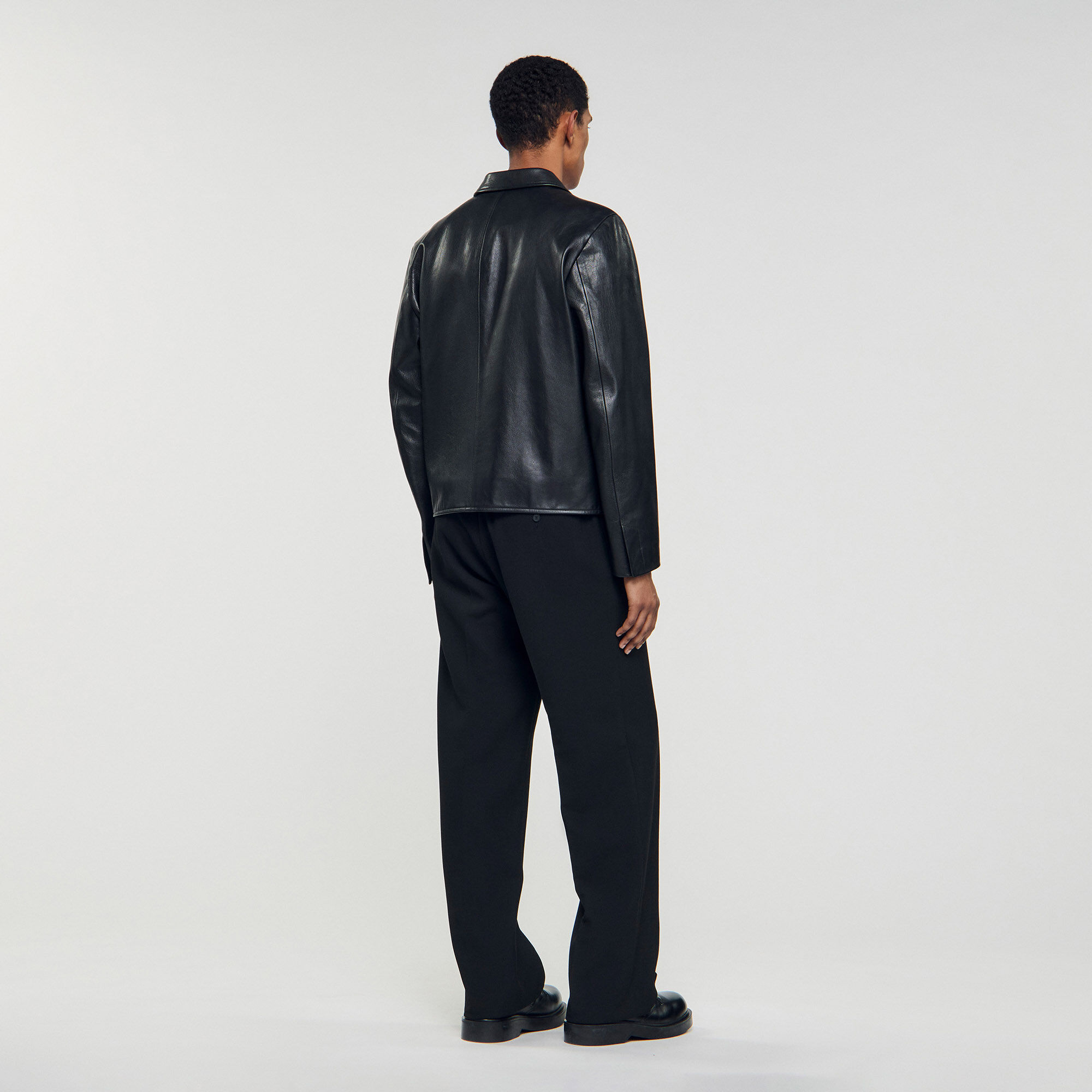 Chaqueta de cuero con cremallera