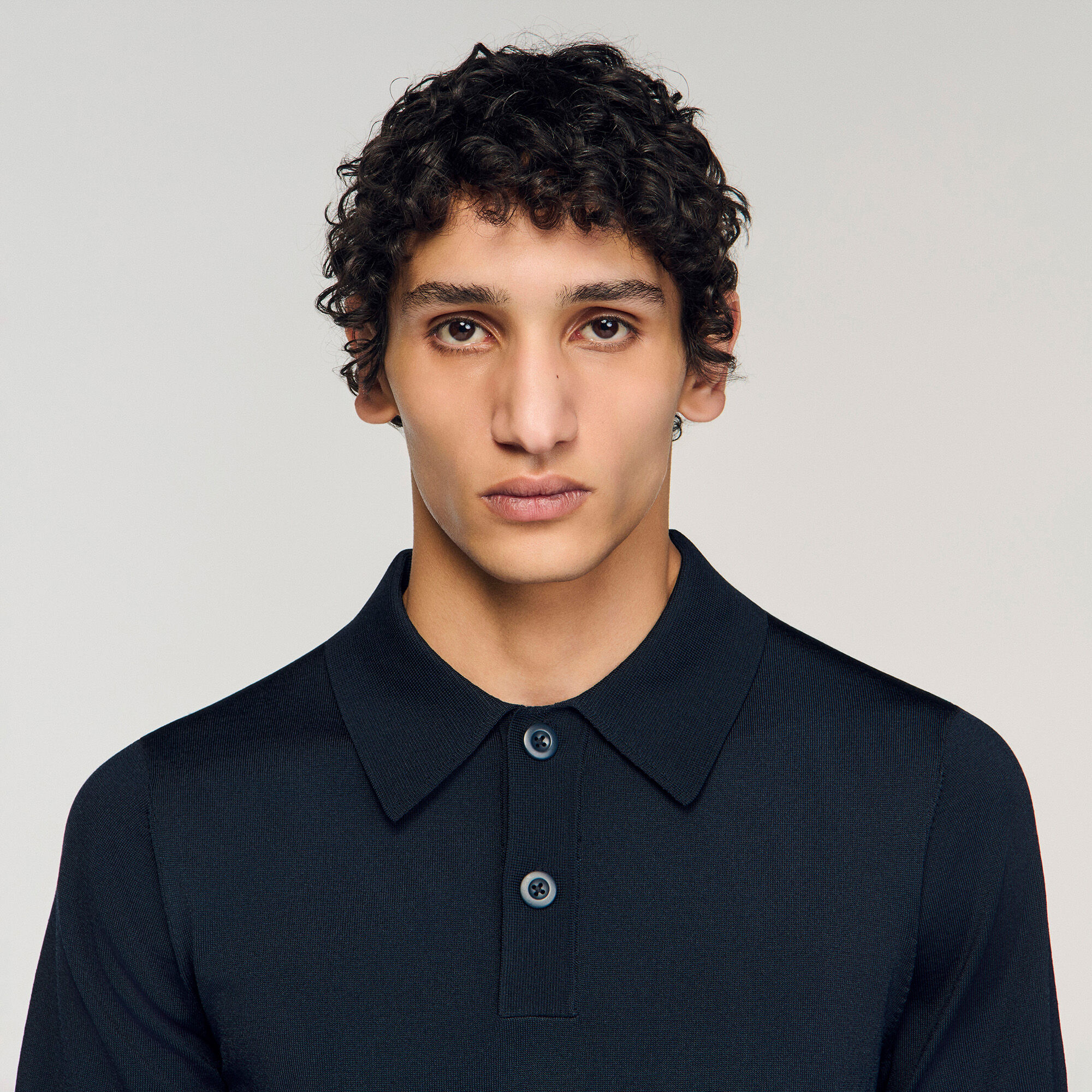 Camiseta de punto con cuello polo y mangas cortas