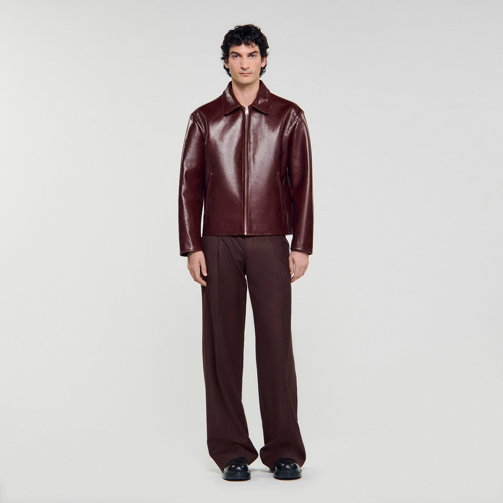 Chaqueta de cuero clásica con cremallera