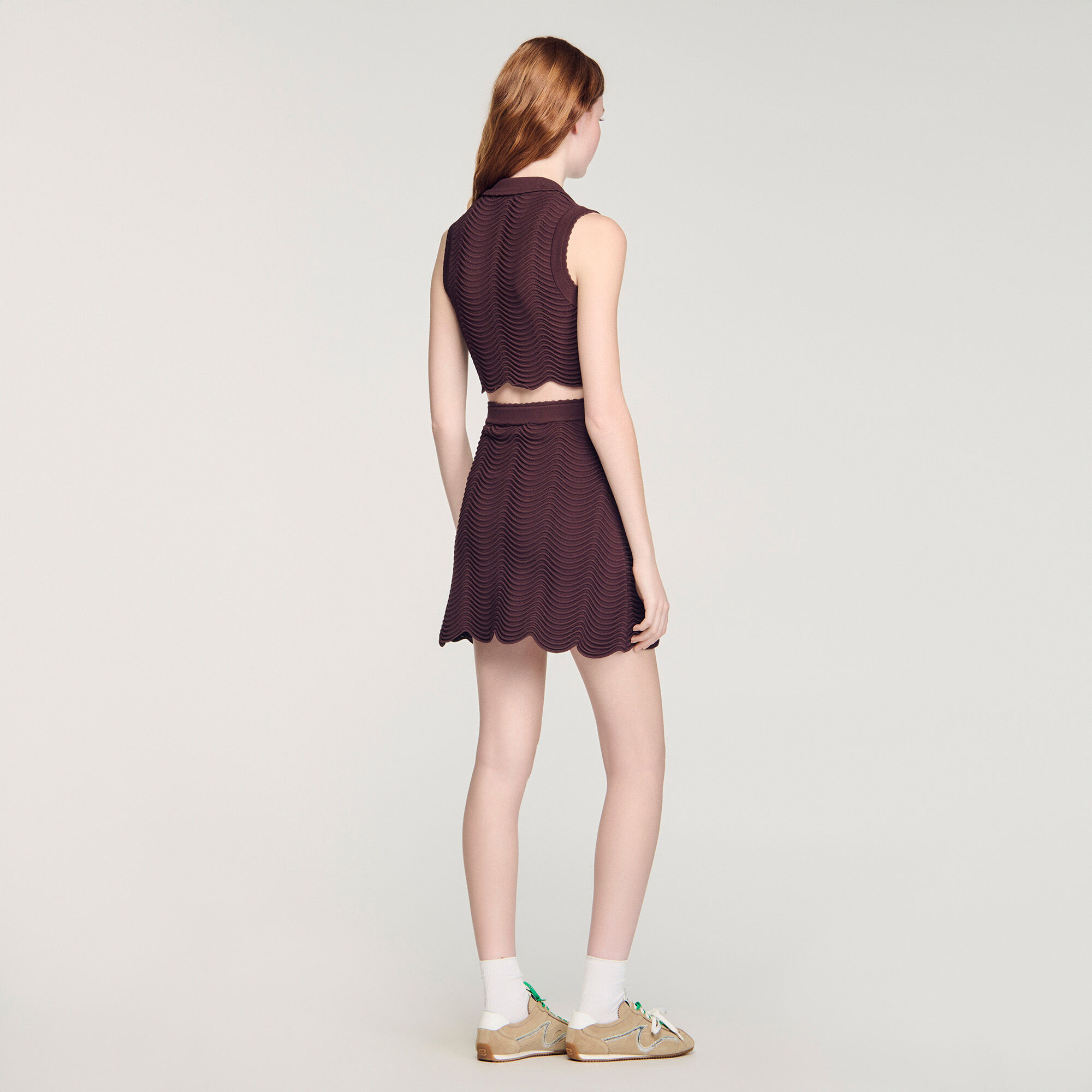 Top corto de punto decorativo