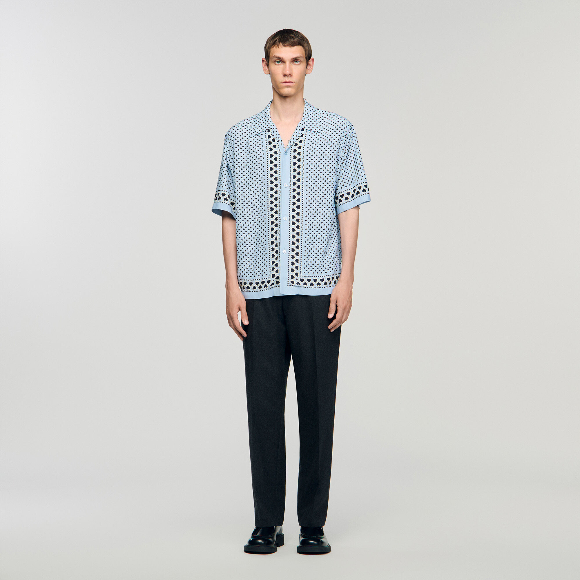 Camisa fluida con motivo de corazón
