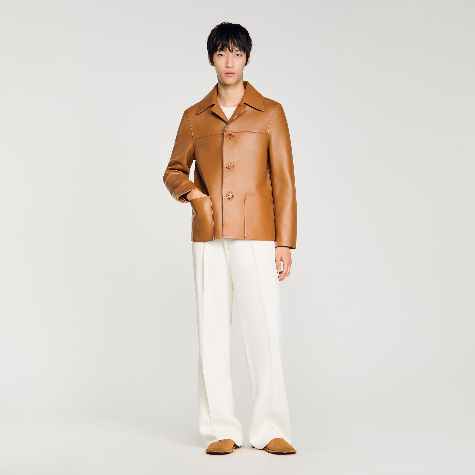 Chaqueta de piel de cordero con botones