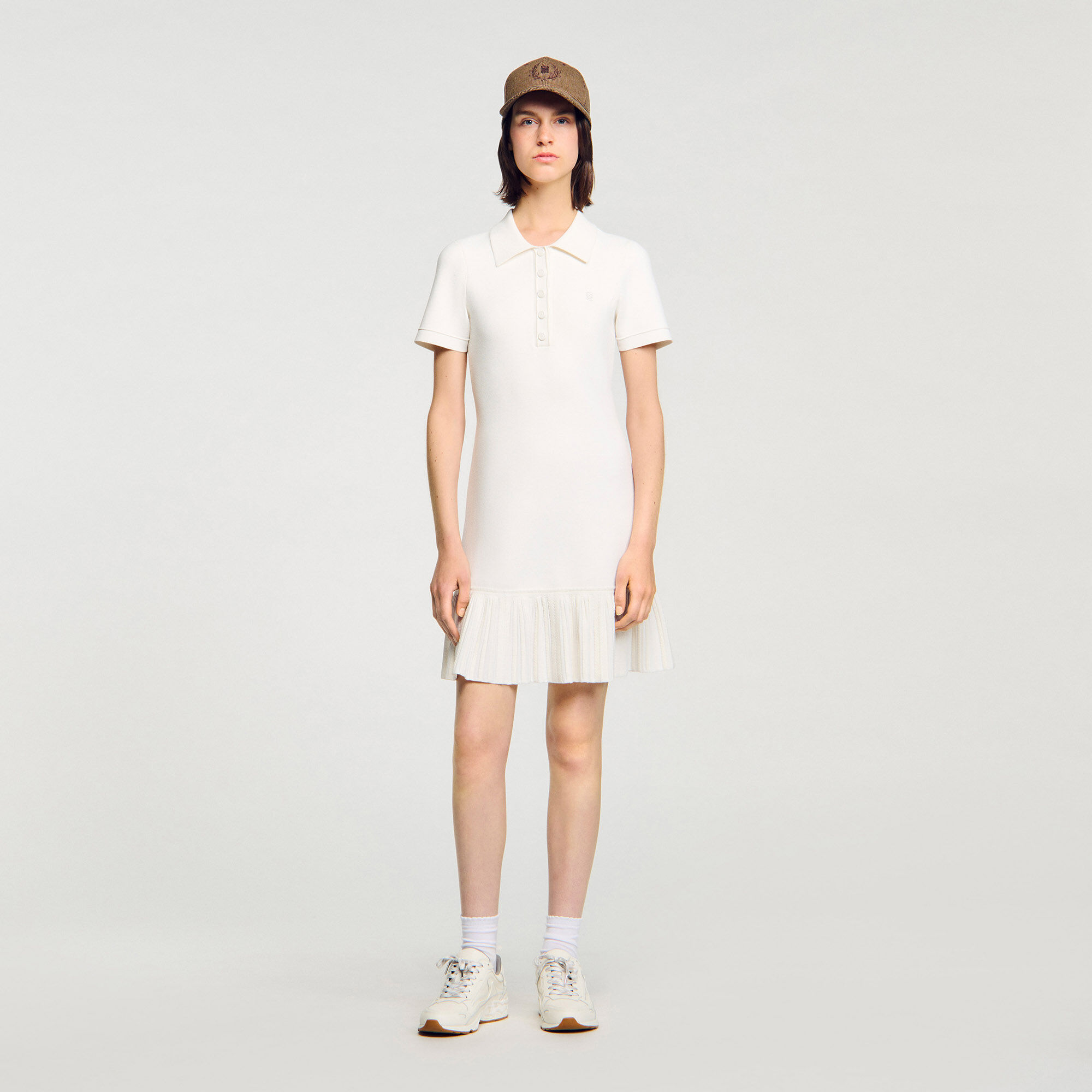 Vestido de punto mini con cuello polo