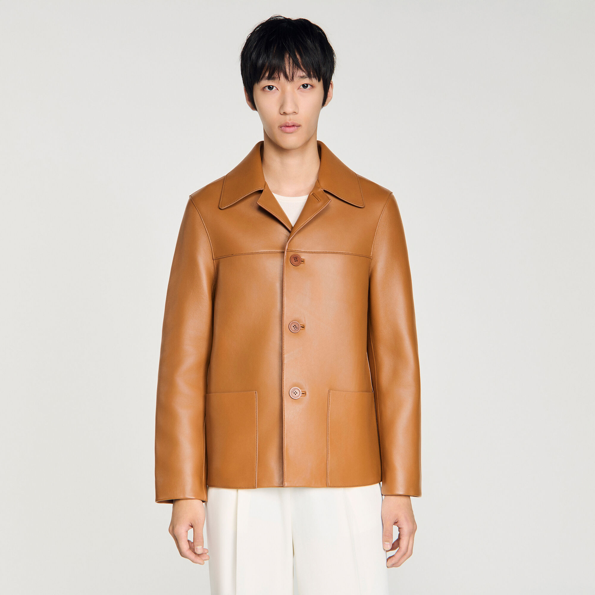Chaqueta de piel de cordero con botones