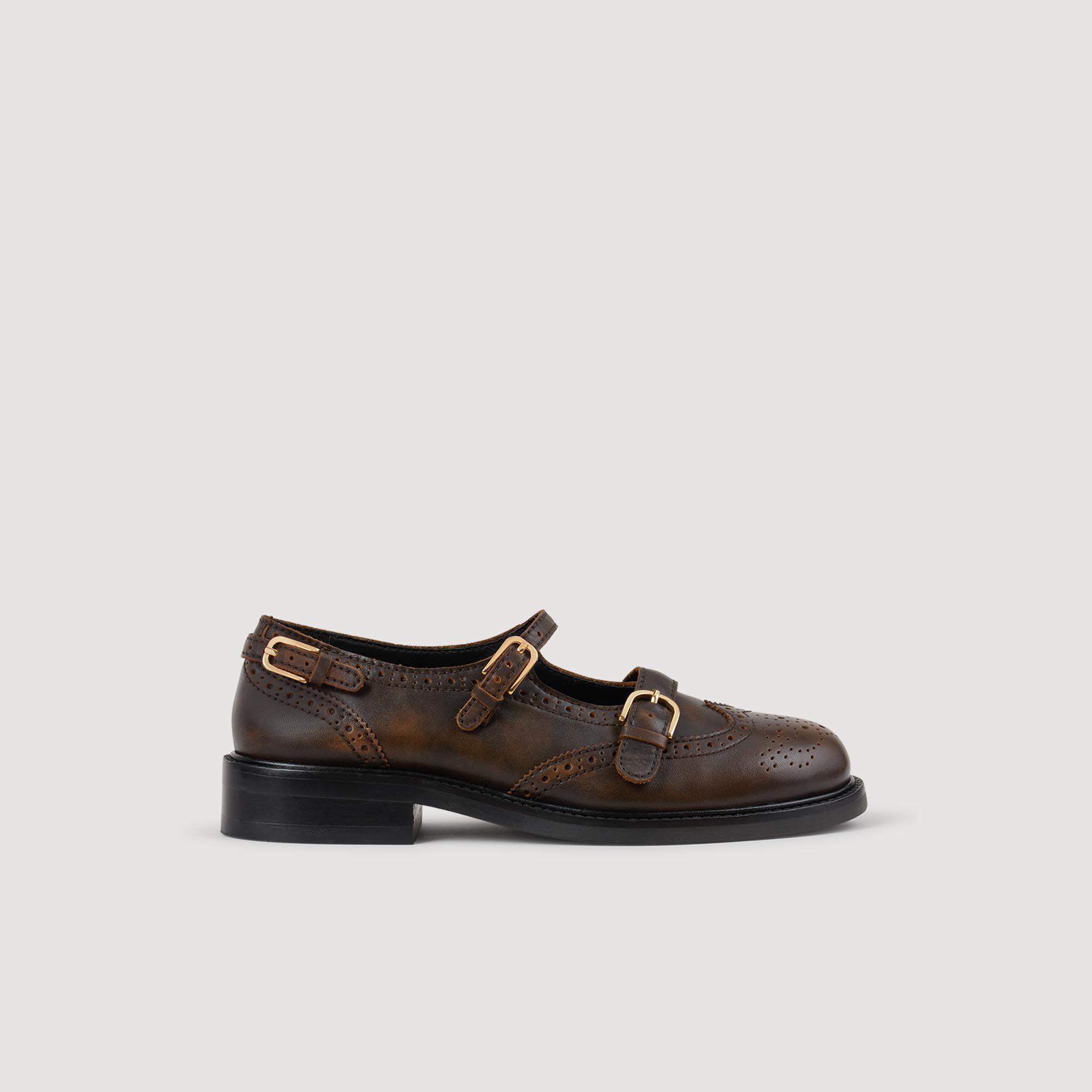 Zapatillas Mary Jane con múltiples hebillas