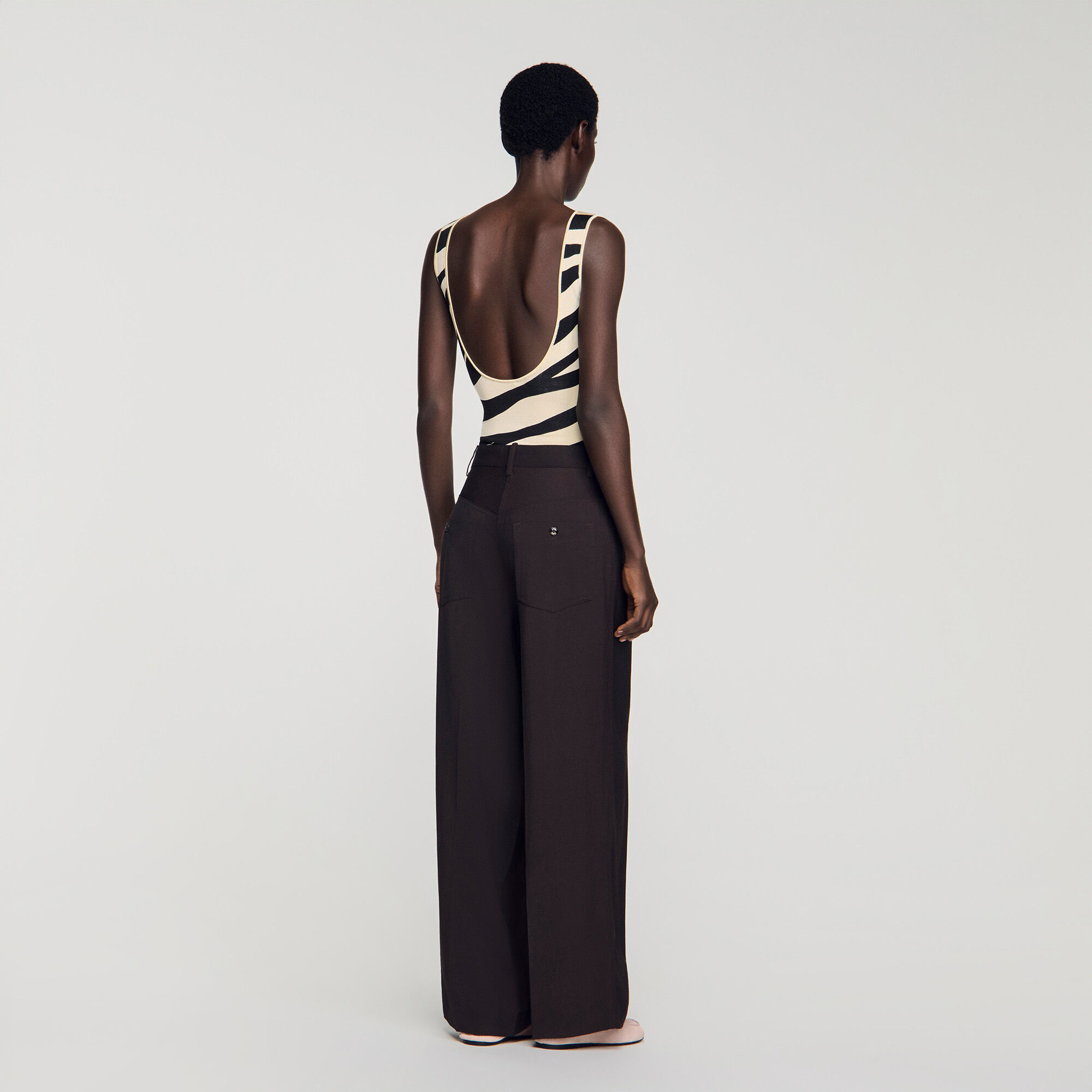Pantalones de pierna ancha