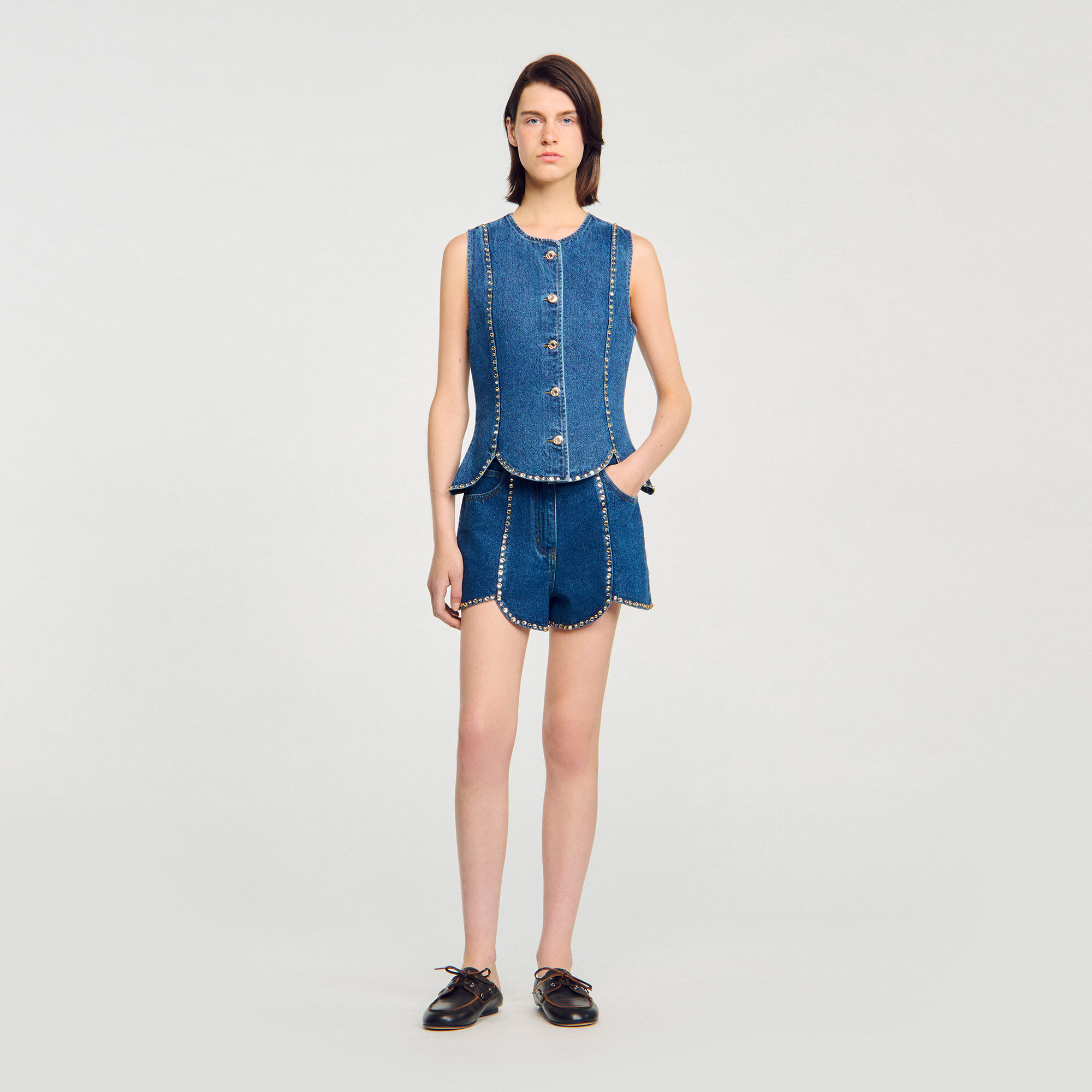 Top de mezclilla con lentejuelas
