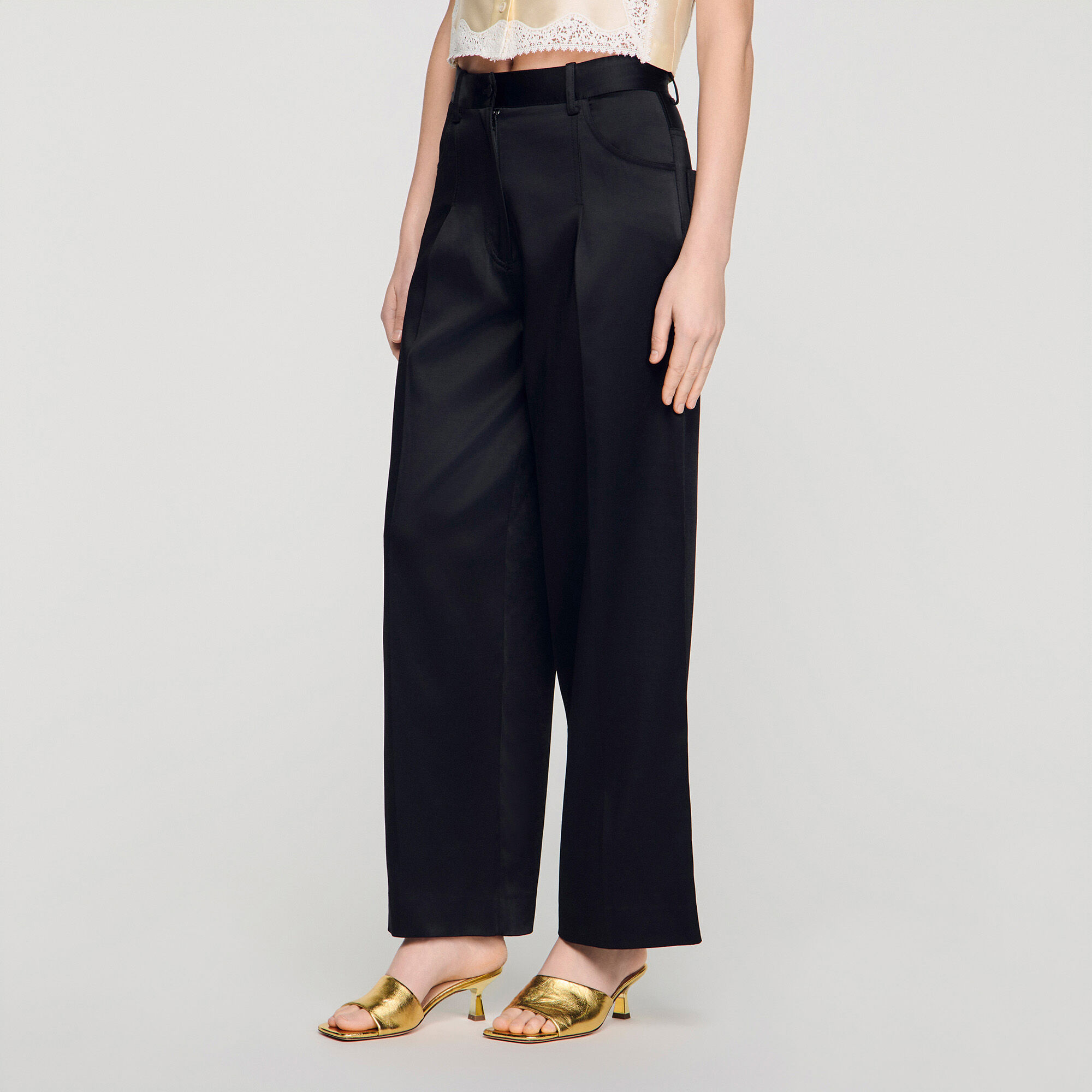 Pantalones de corte ancho con efecto satín