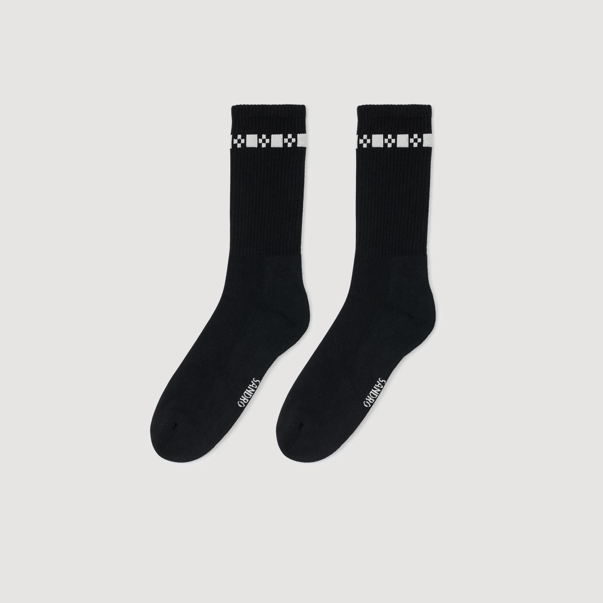Calcetines bordados