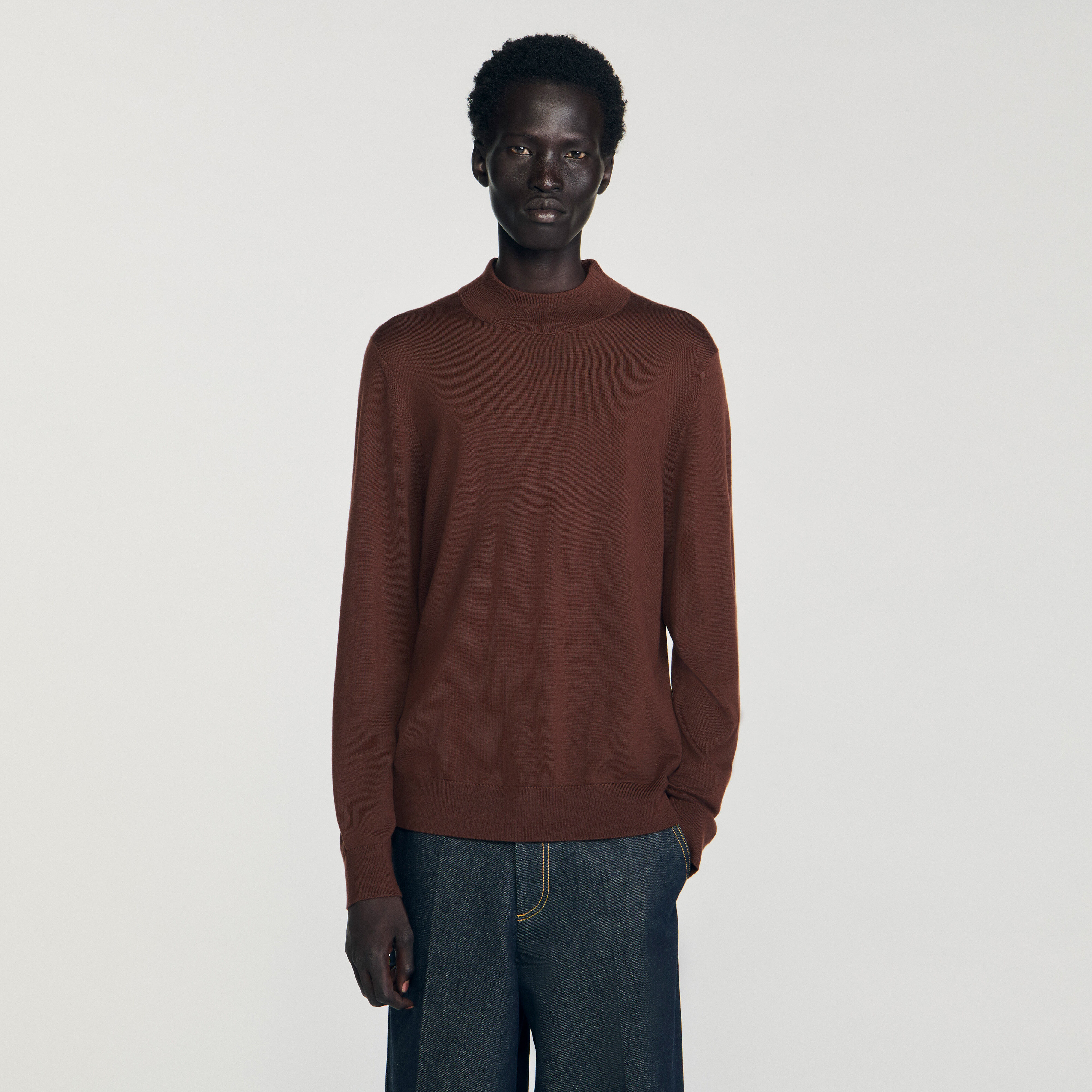 Sudadera de lana con cuello alto