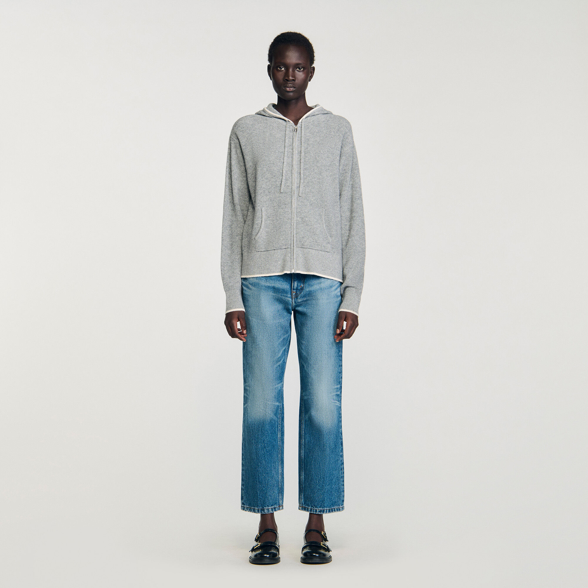 Cardigan con capucha