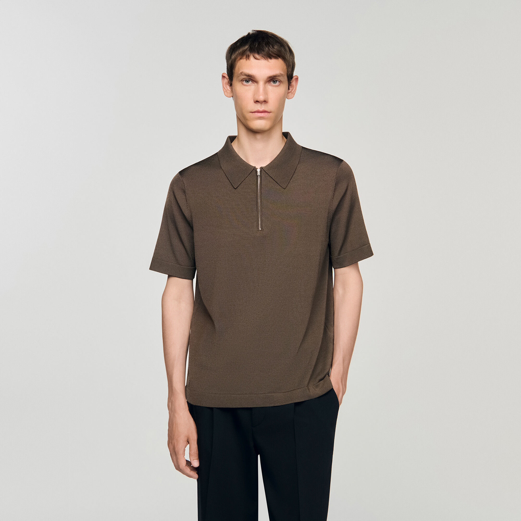 Polo tejido con cuello de cremallera
