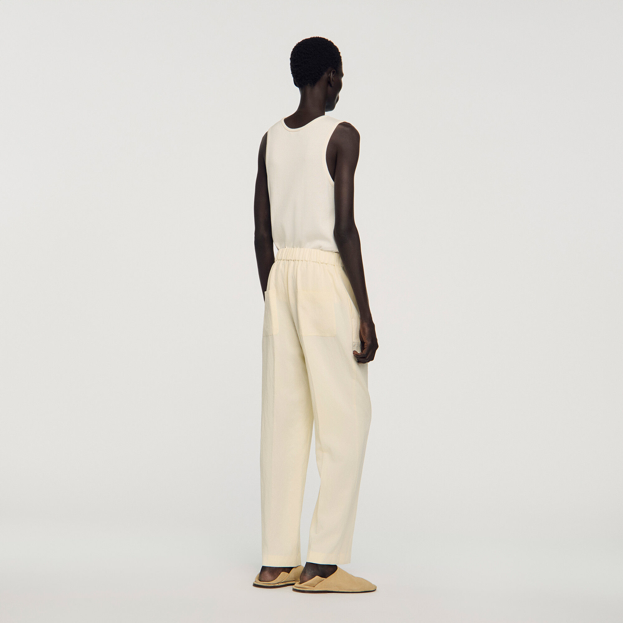 Pantalones elásticos fluidos