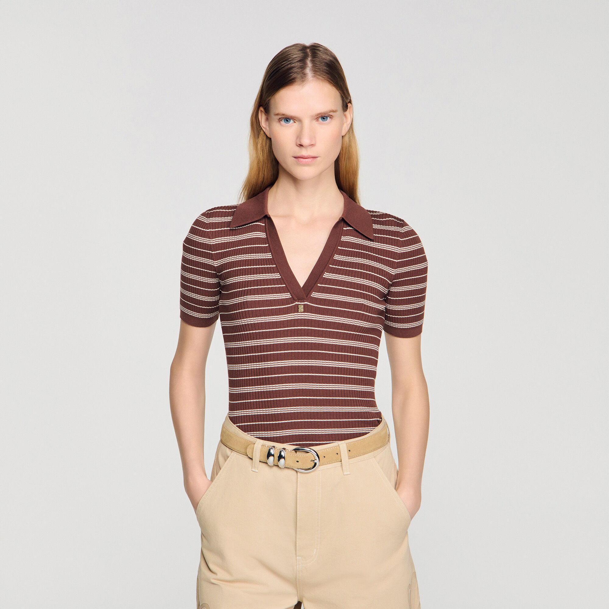 Sweater de polo con cuello en V y rayas