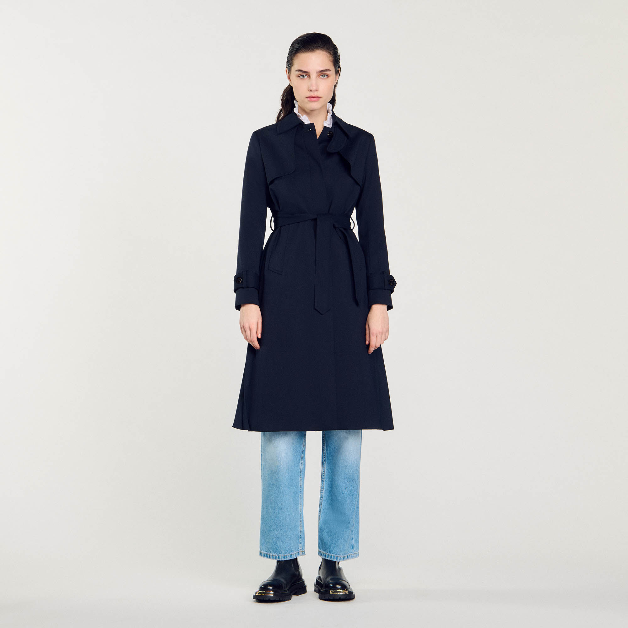 Chaqueta trench con inserto plisado