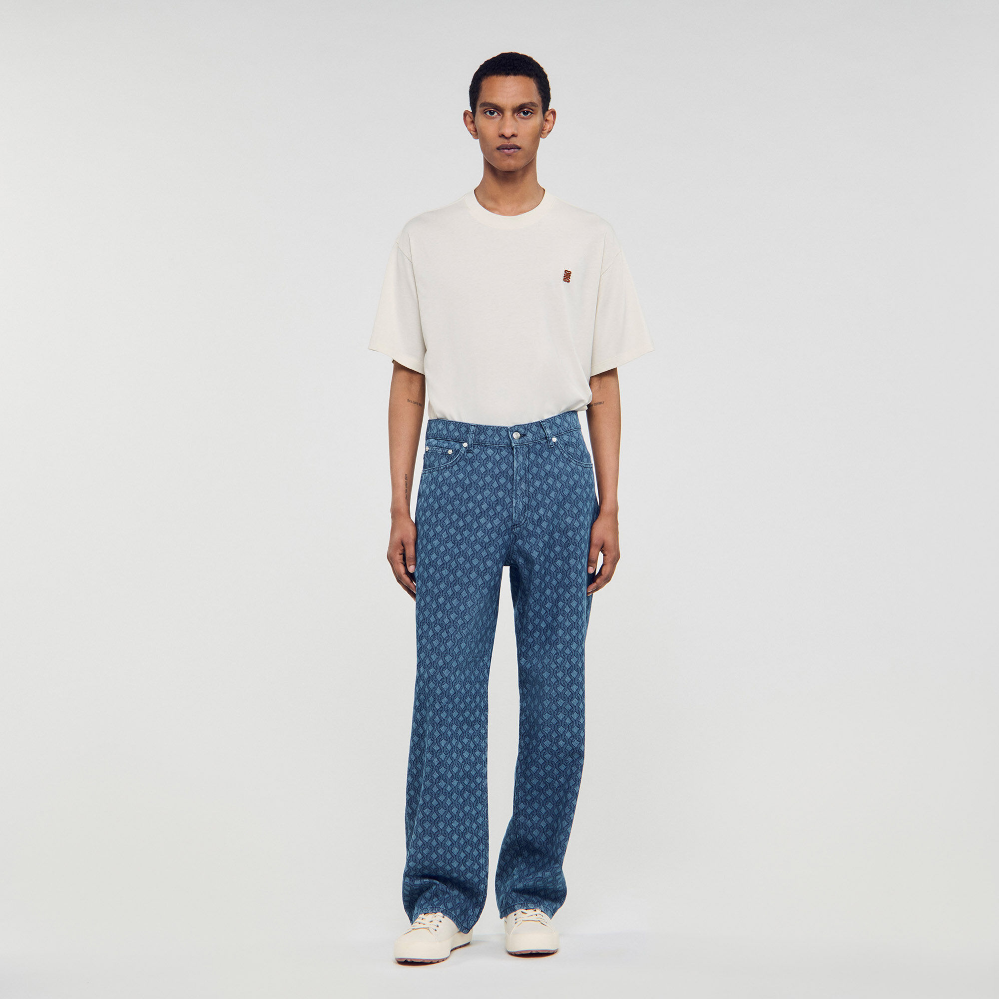 Pantalones vaqueros holgados con estampado de cuerda