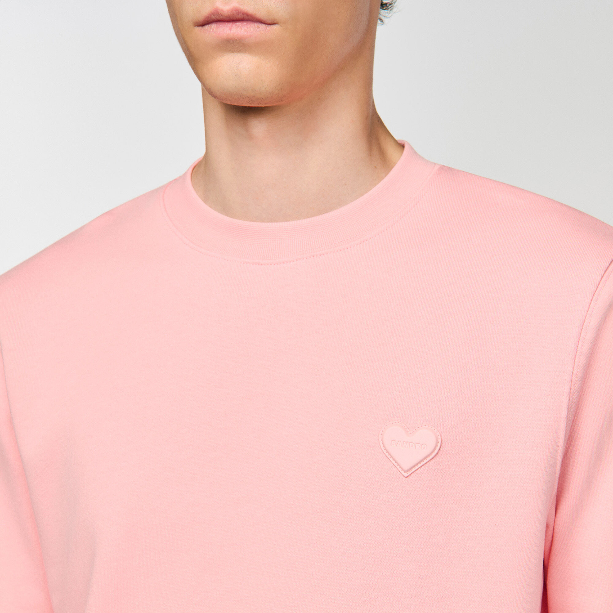 Crewneck con parche de corazón