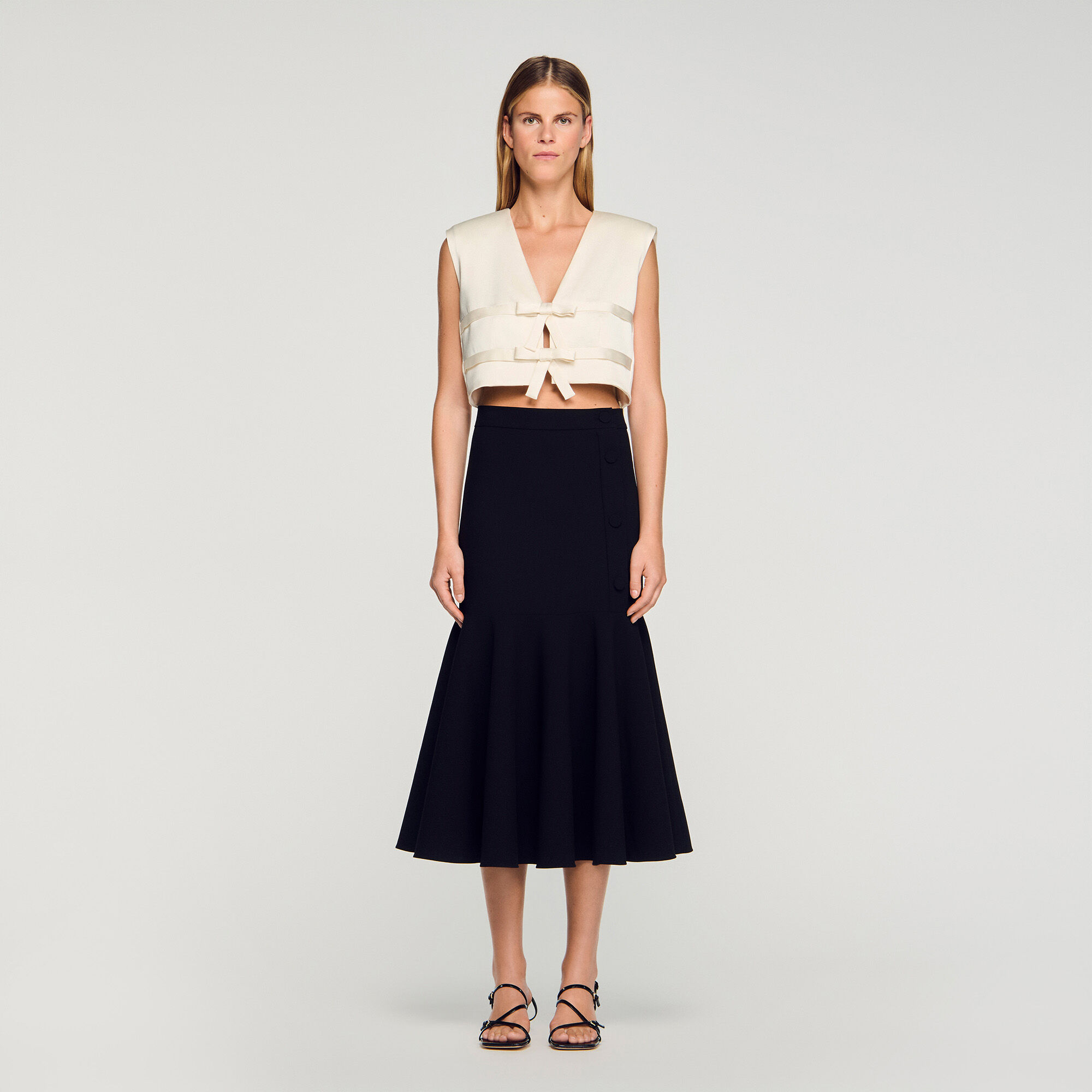 Falda midi con volantes