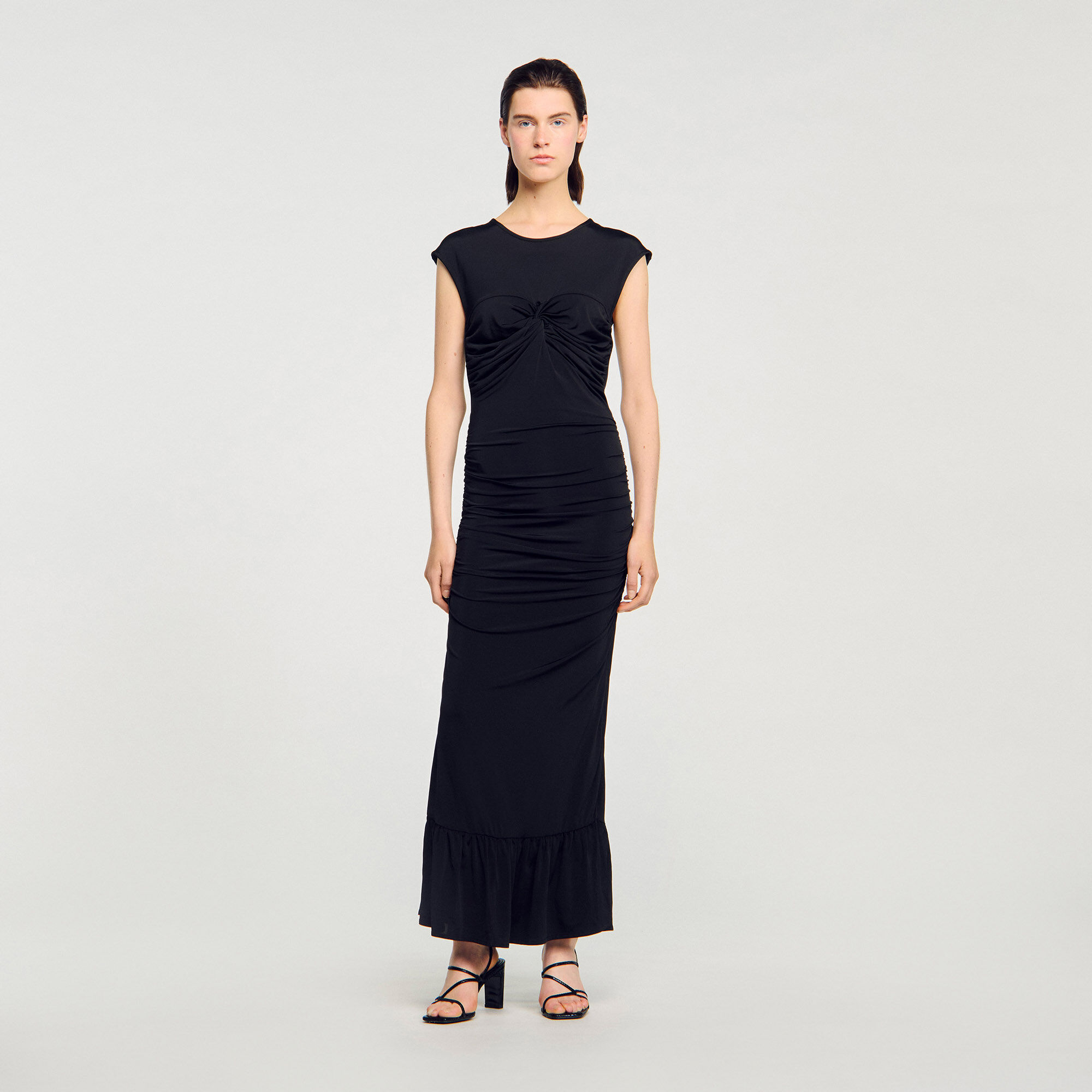 Vestido largo con volantes
