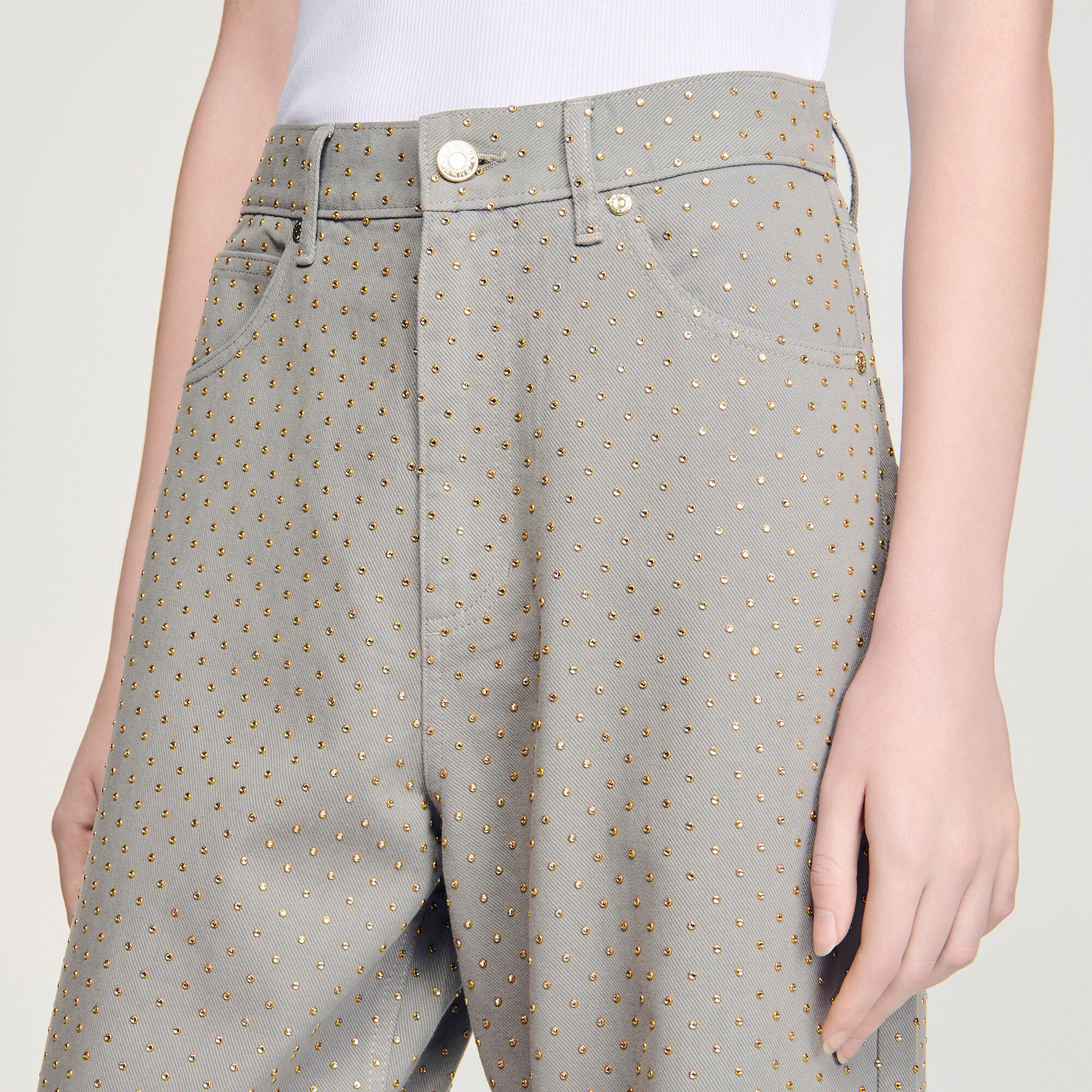 Pantalones vaqueros decorados con cristales