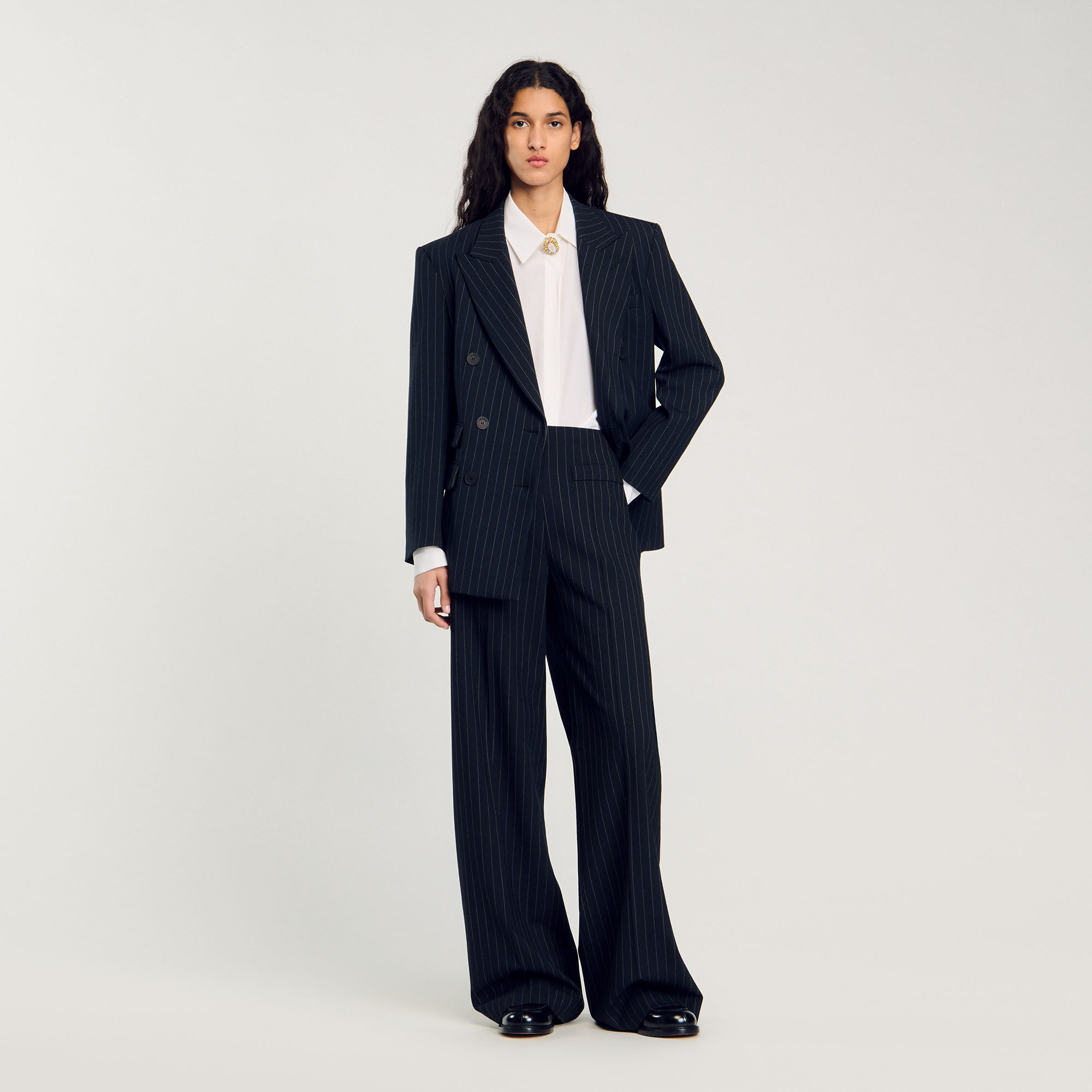 Pantalones con rayas de tiza