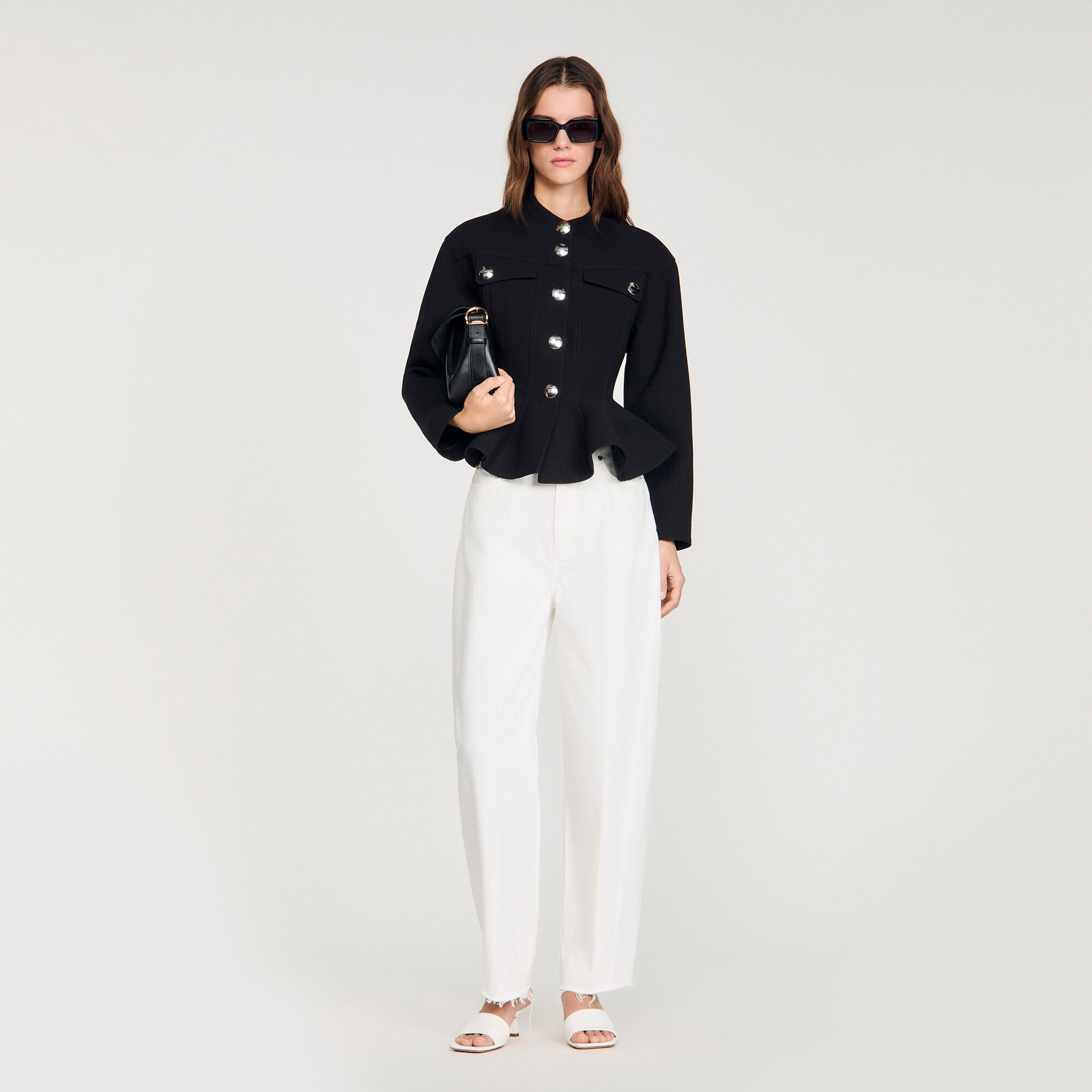 Chaqueta corta con volantes y peplum