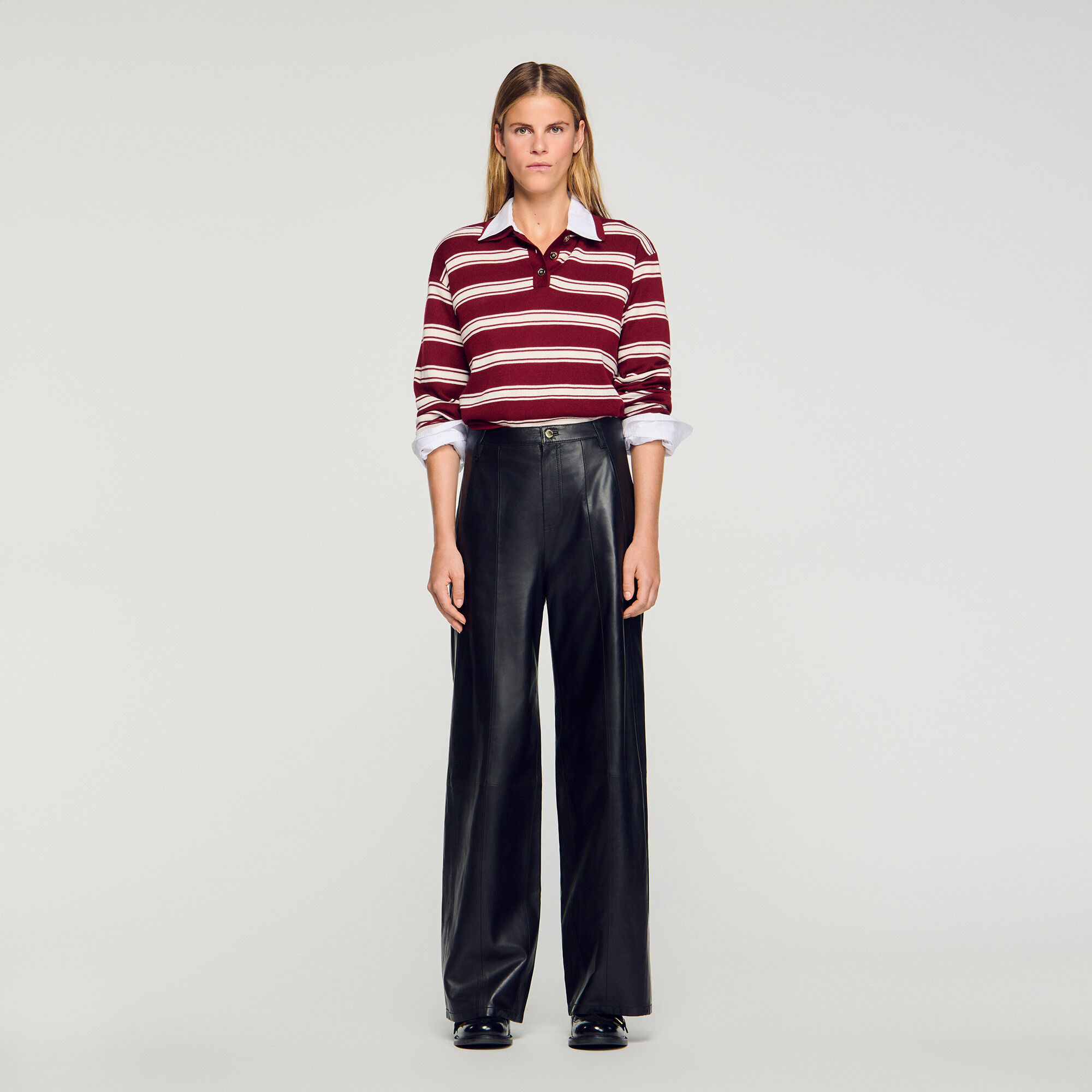 Pantalones de cuero con corte amplio